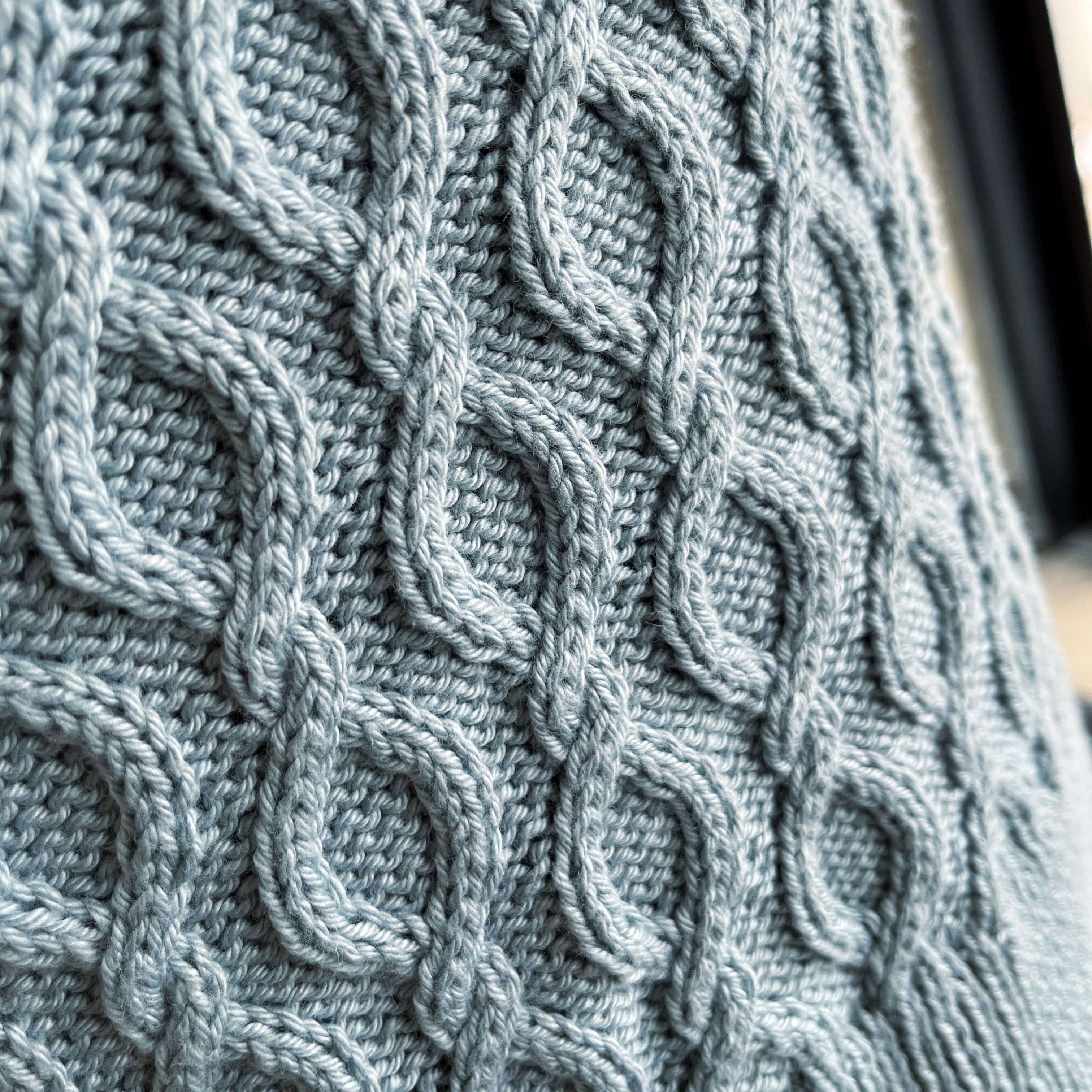 hobbii-cute-crystal-top-strickanleitung-xs-xxl-zopfmuster image 3