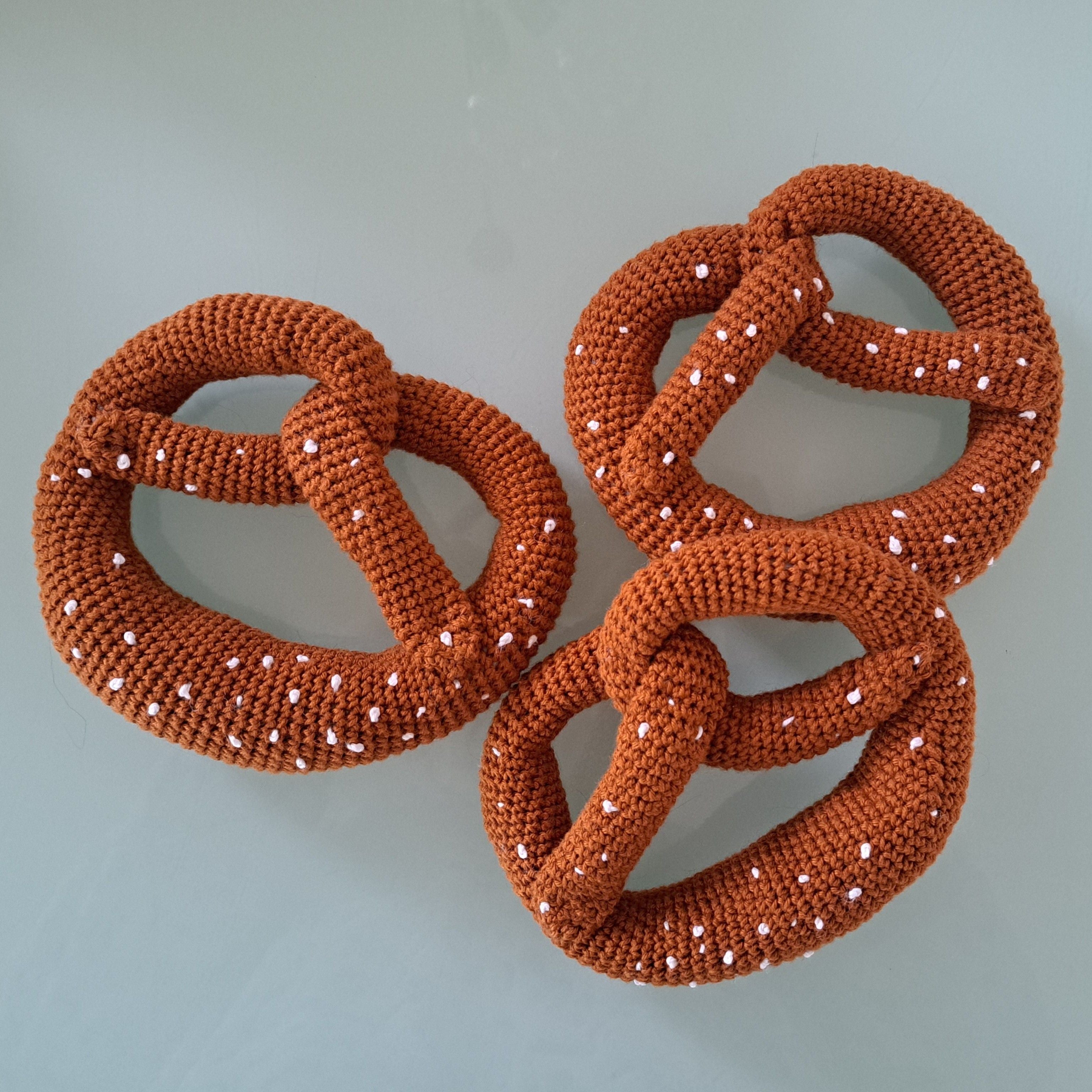 hobbii-brot-br-tchen-brezel-h-kelanleitung-pdf image 3