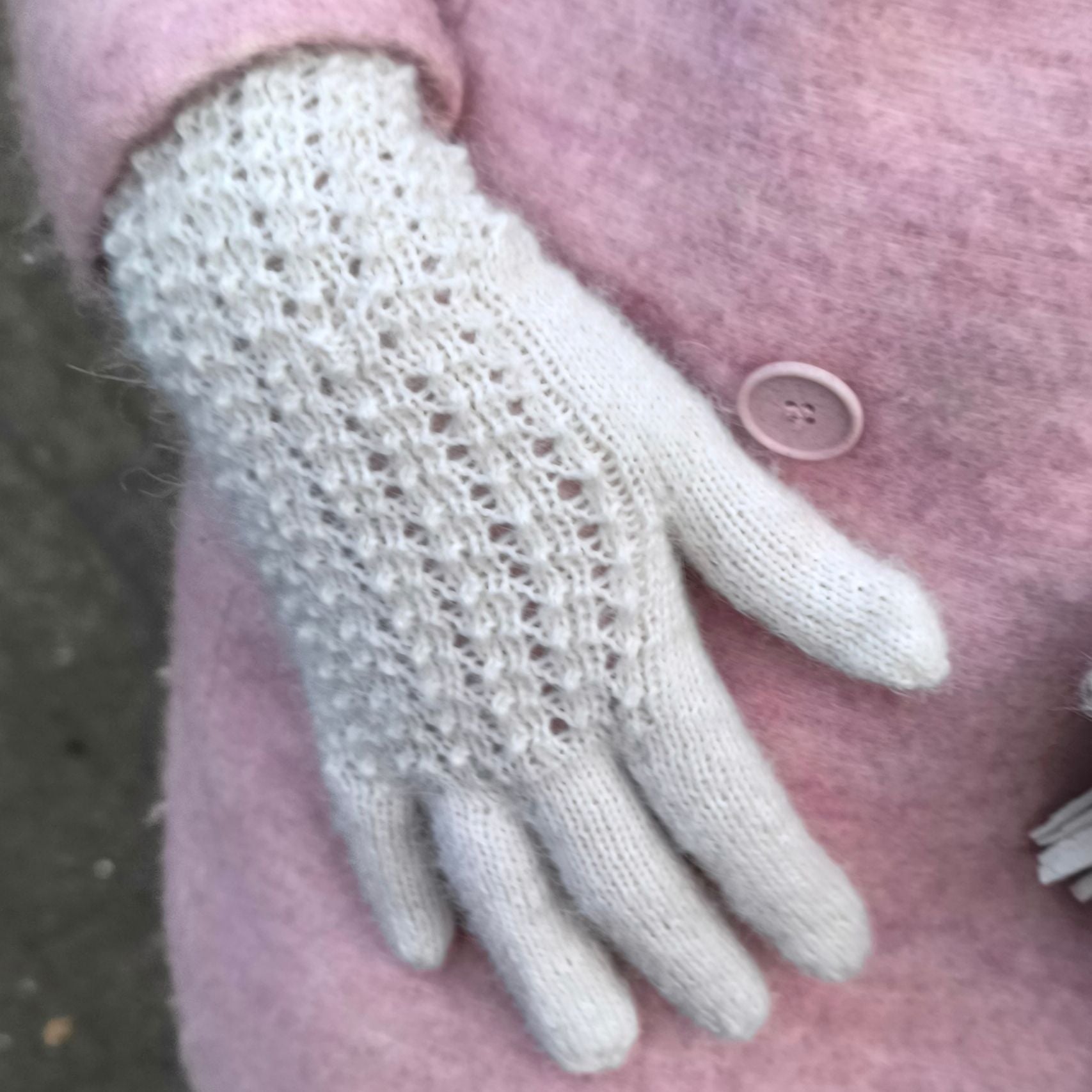 hobbii-snow-gloves-handschuhe-strickanleitung-pdf-s-m-m-l image 2
