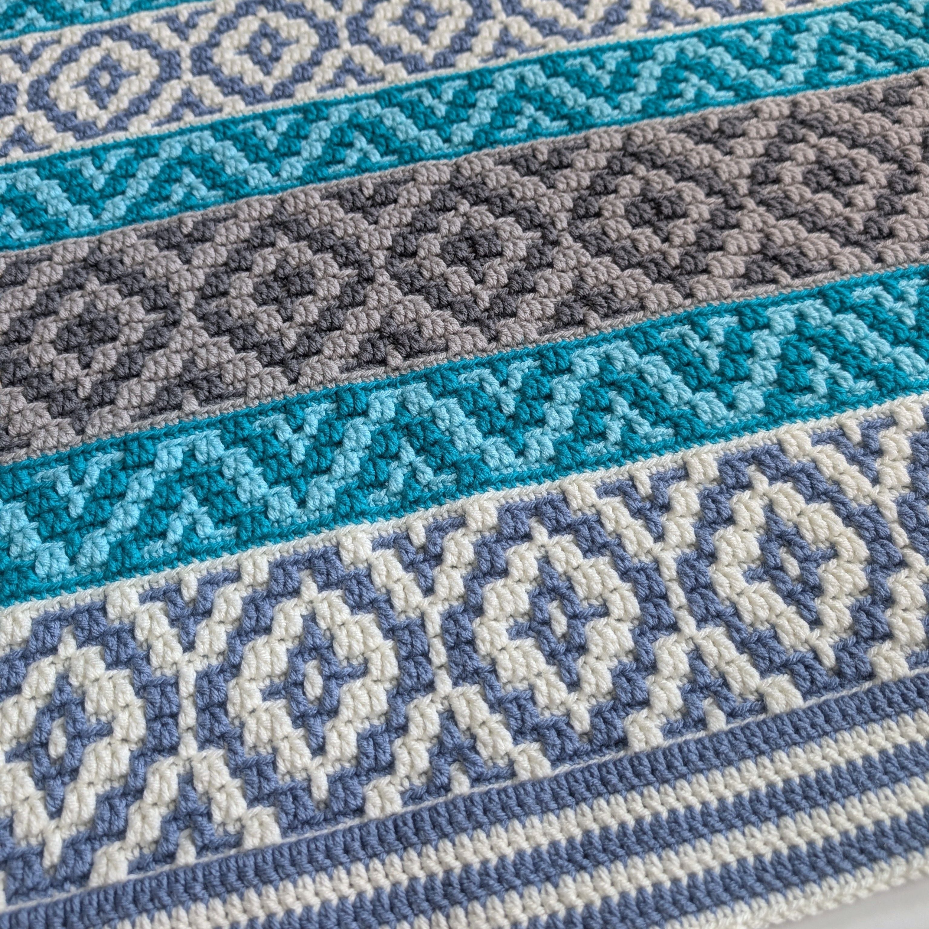 hobbii-ocean-kisses-decke-h-kelanleitung-mosaik-110x155 image 3