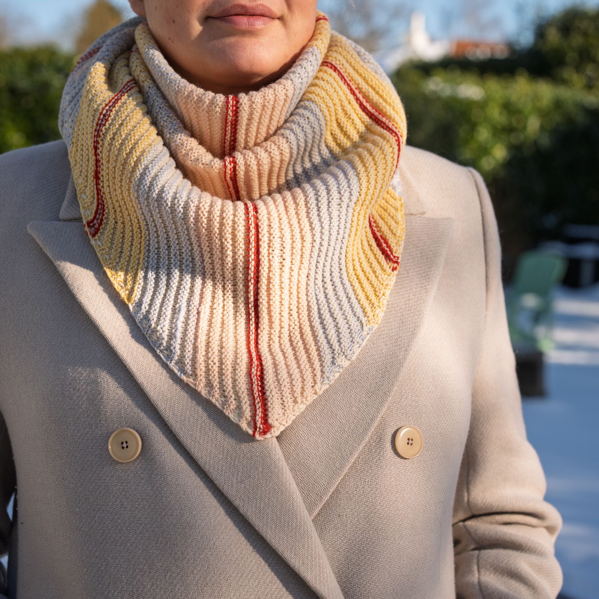 hobbii-sisters-shawl-tuch-strickanleitung-one-size-leicht image 4