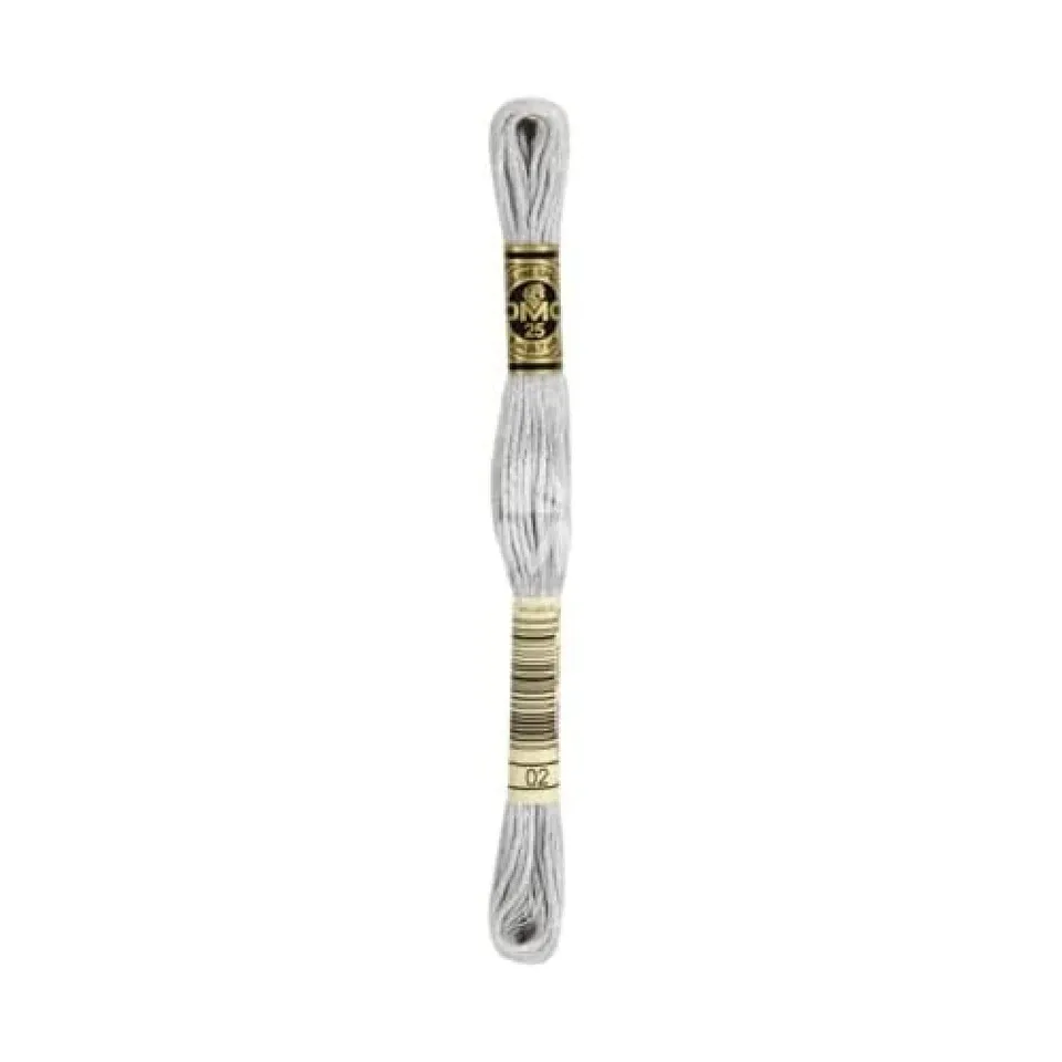 dmc-moulin-sticktwist-0002-grau-8m-baumwolle image 1