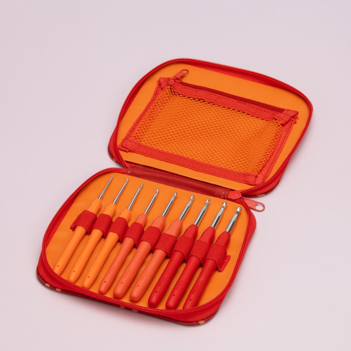 hobbii-easy-touch-berry-h-kelnadelset-9-gr-en-2-6-mm-etui image 2