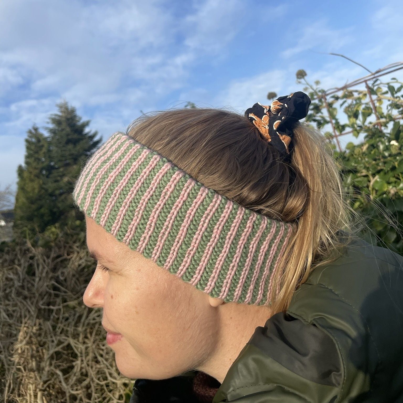 hobbii-easy-coloured-rib-stirnband-strickanleitung-s-m image 1