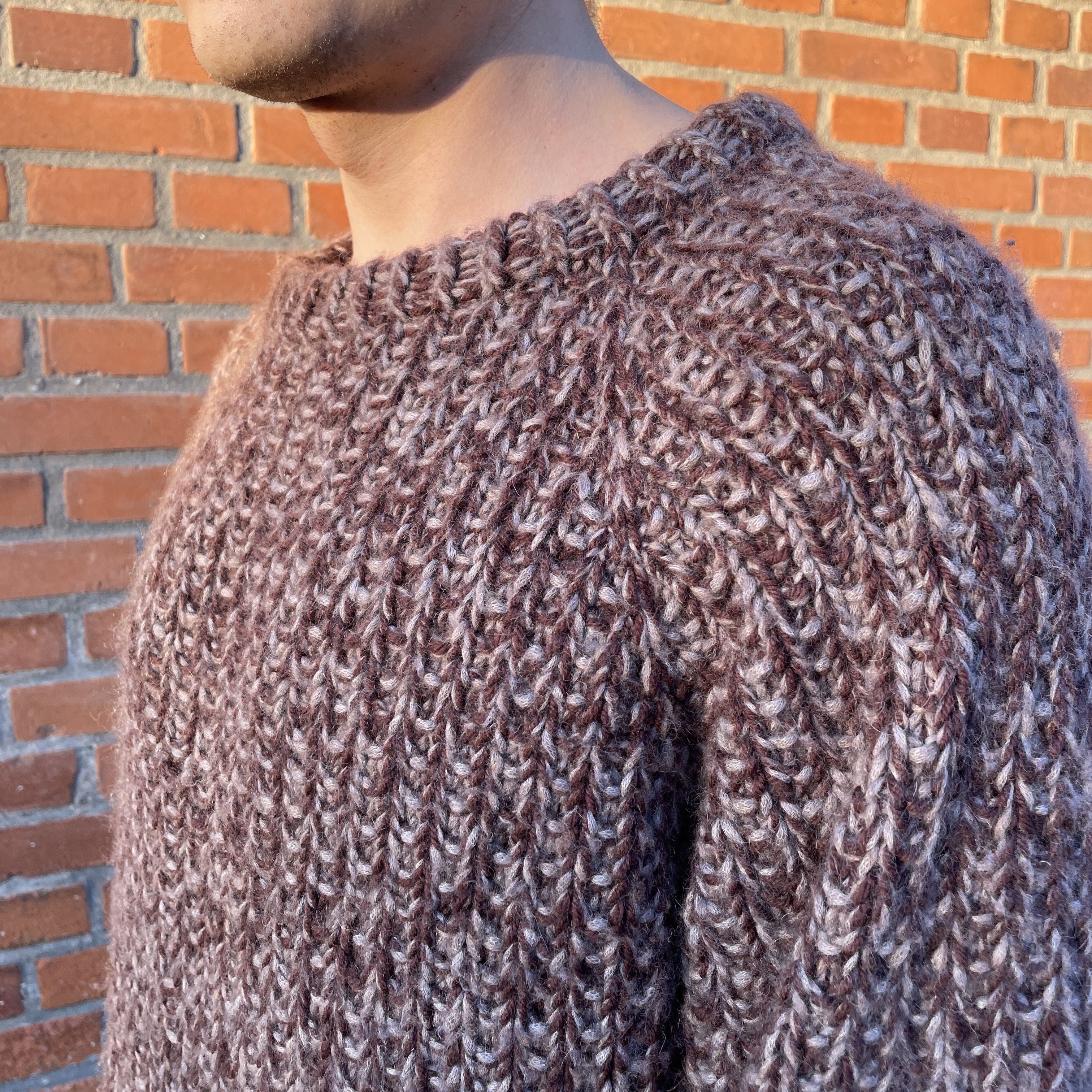 hobbii-easy-evening-sweater-man-strickanleitung-xs-4xl image 4
