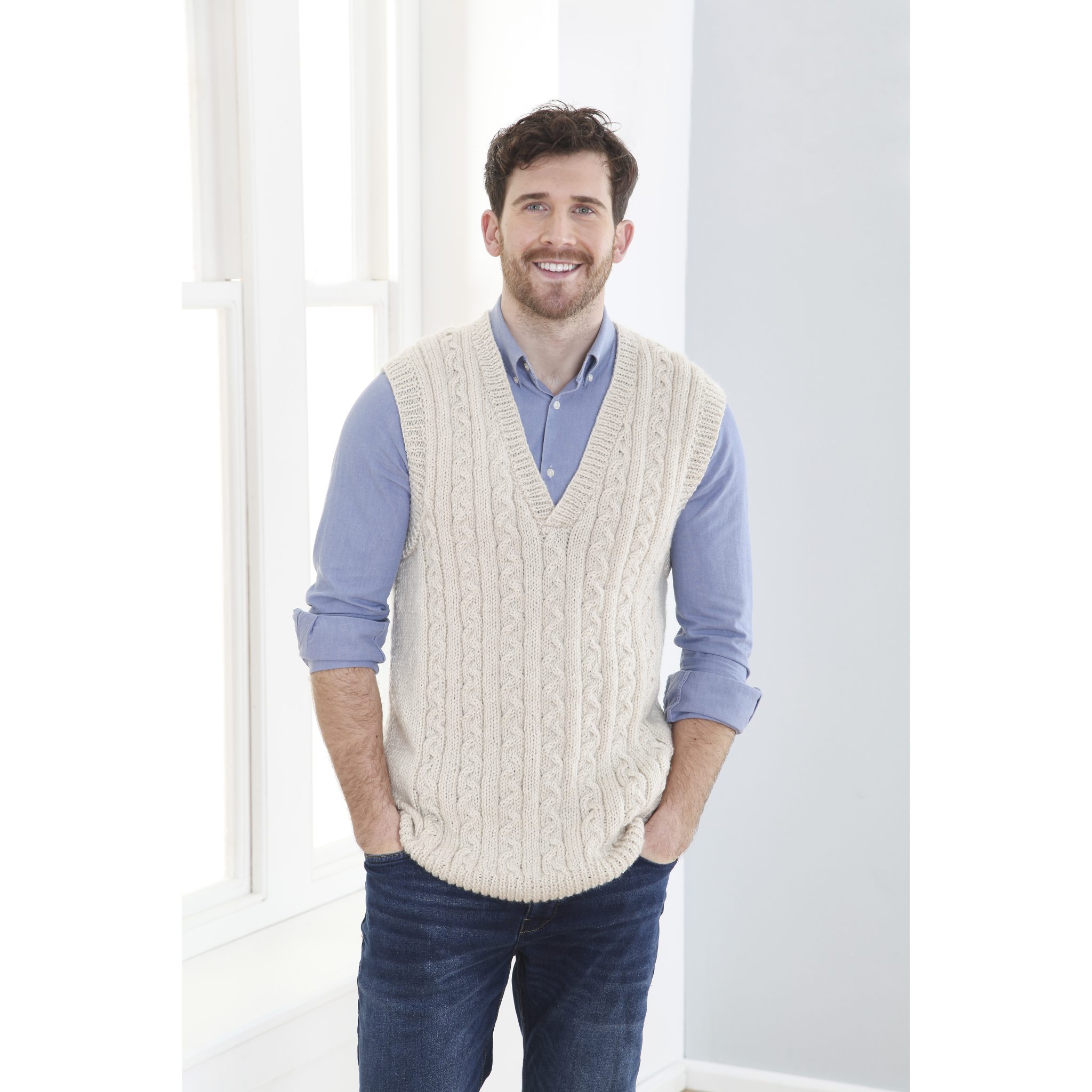 king-cole-patterns-6339-strickanleitung-pullover-aran image 2
