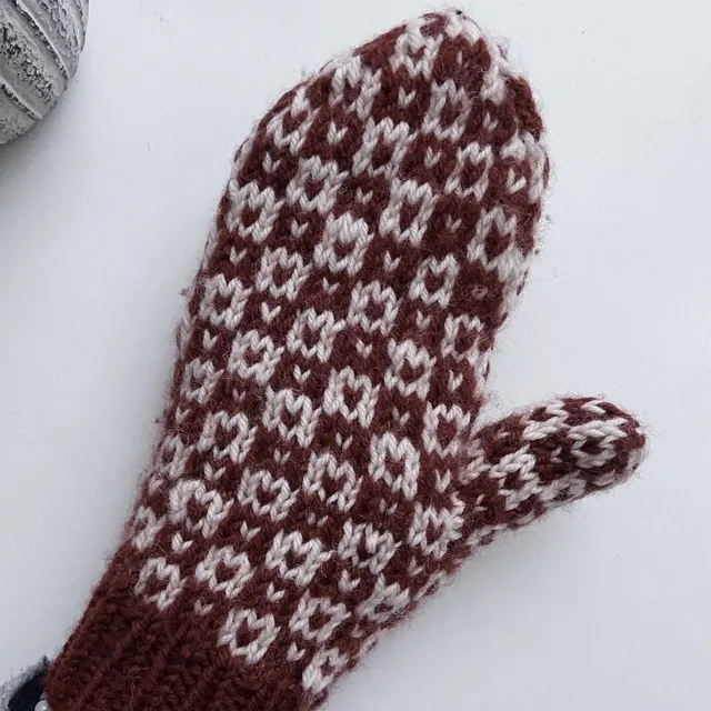 hobbii-anleitungen-easy-colour-mittens-f-ustlinge-s-m-l image 1