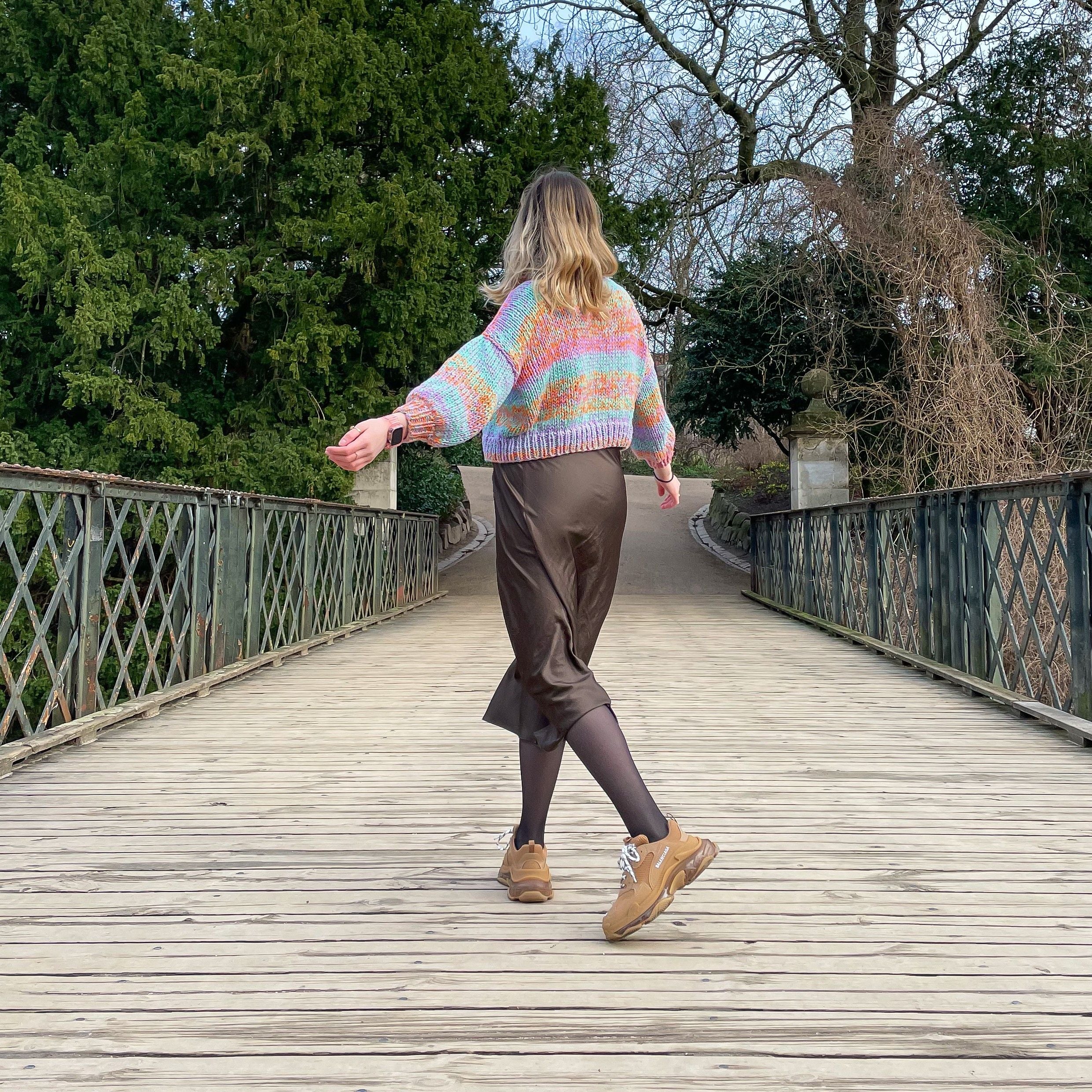 hobbii-anleitungen-bubblegum-pullover-strickanleitung-m-farbverlauf image 4