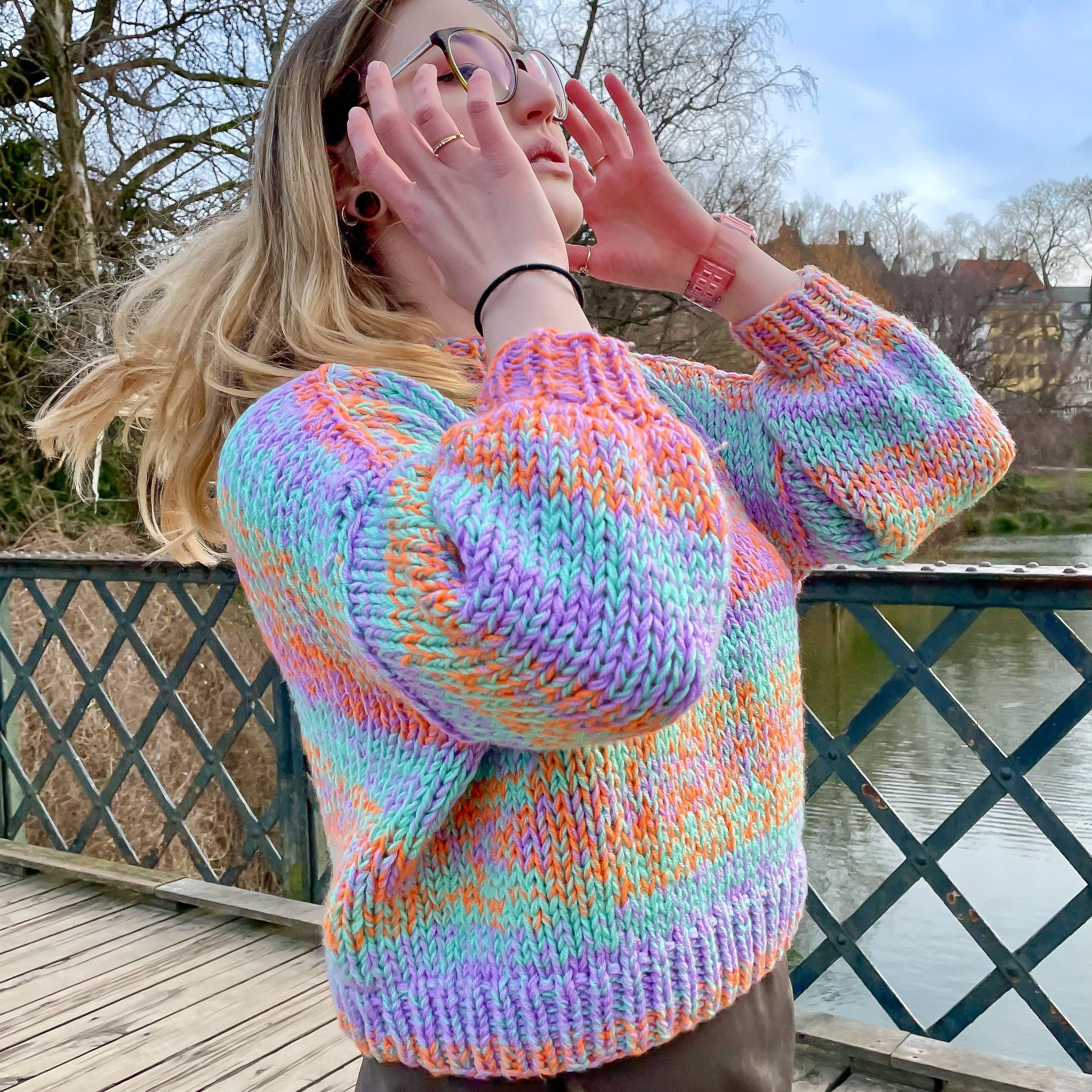 hobbii-anleitungen-bubblegum-pullover-strickanleitung-m-farbverlauf image 2