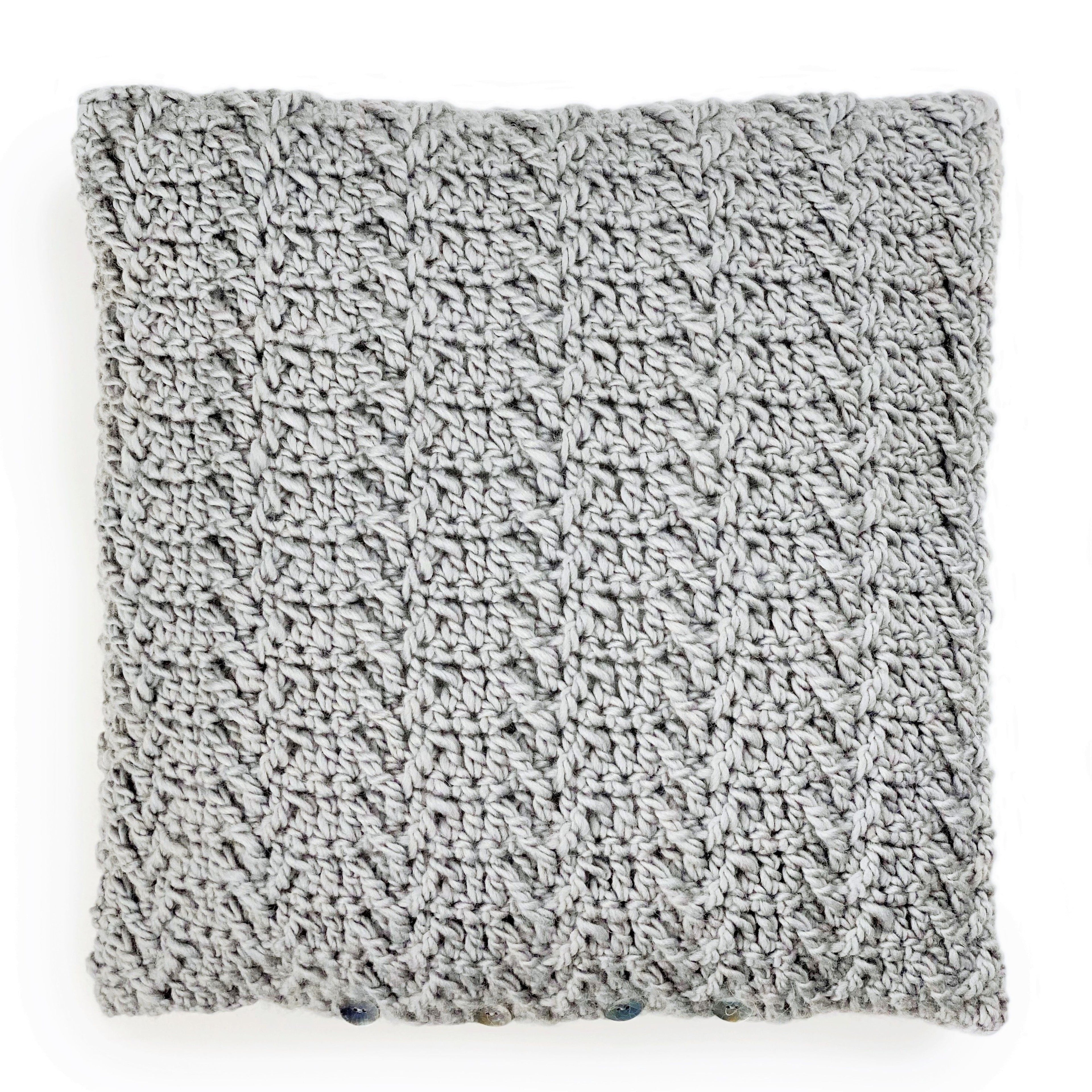 hobbii-jerome-kissen-h-kelanleitung-pdf-40x40-zickzack image 3