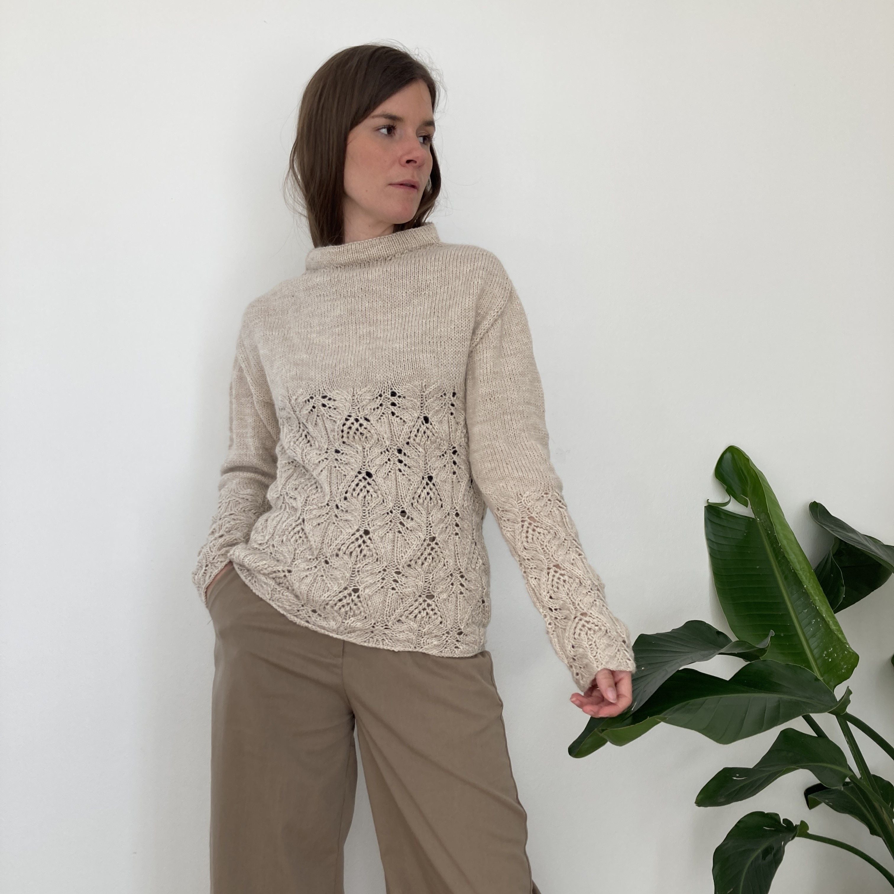 hobbii-wildflower-fields-pullover-strickanleitung-muster image 1