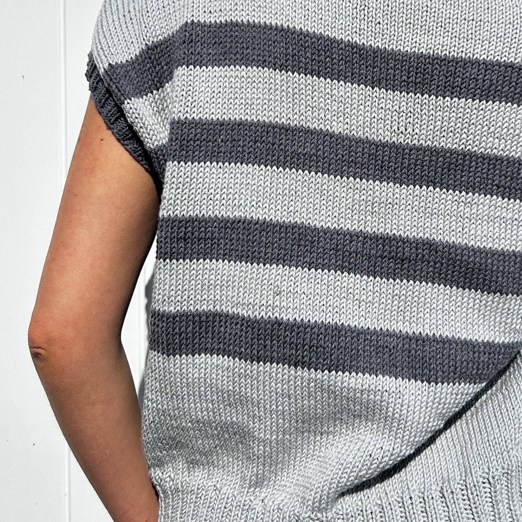 hobbii-sawyer-top-strickanleitung-medium-streifen image 2
