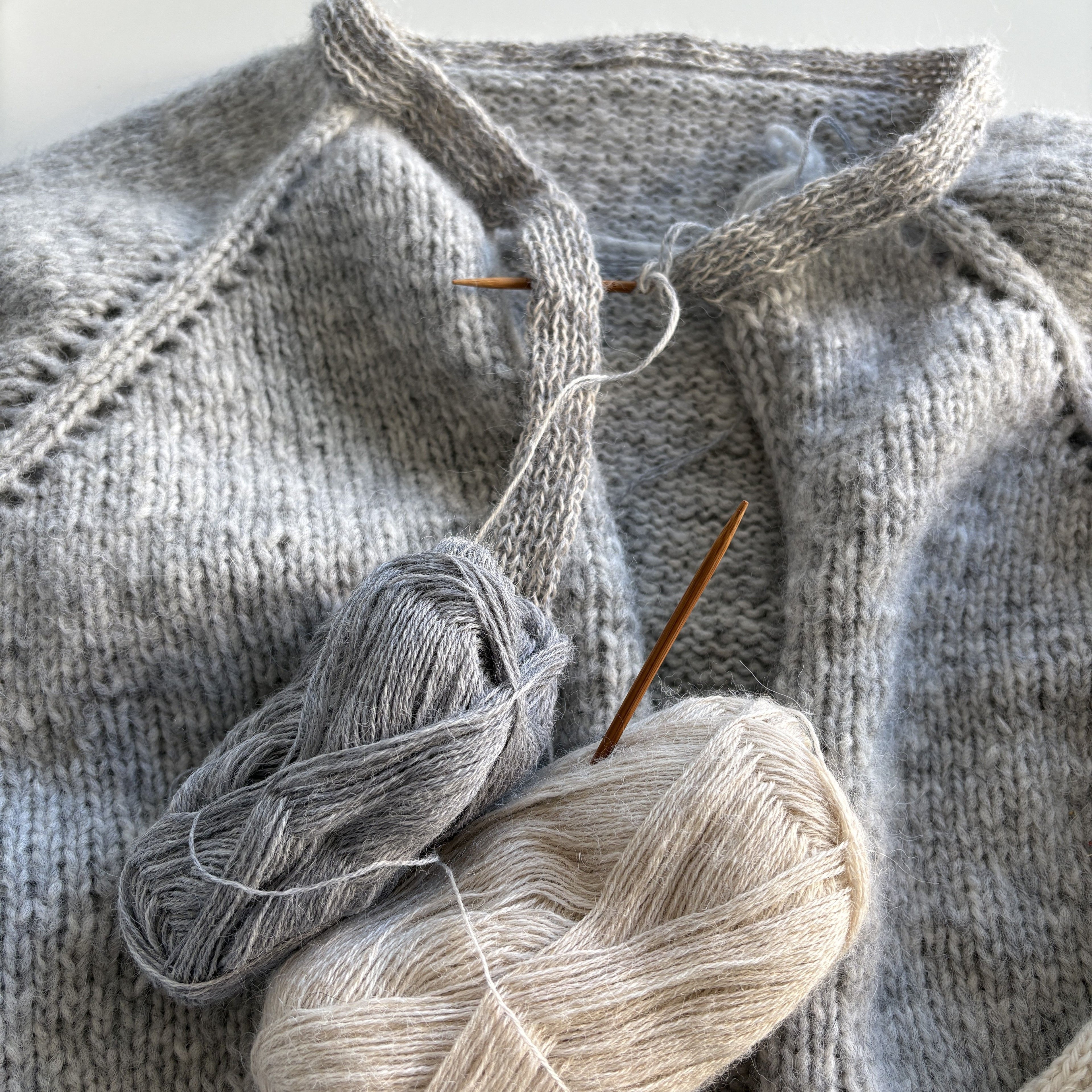 hobbii-willow-bow-cardigan-strickanleitung-pdf-oversized image 5