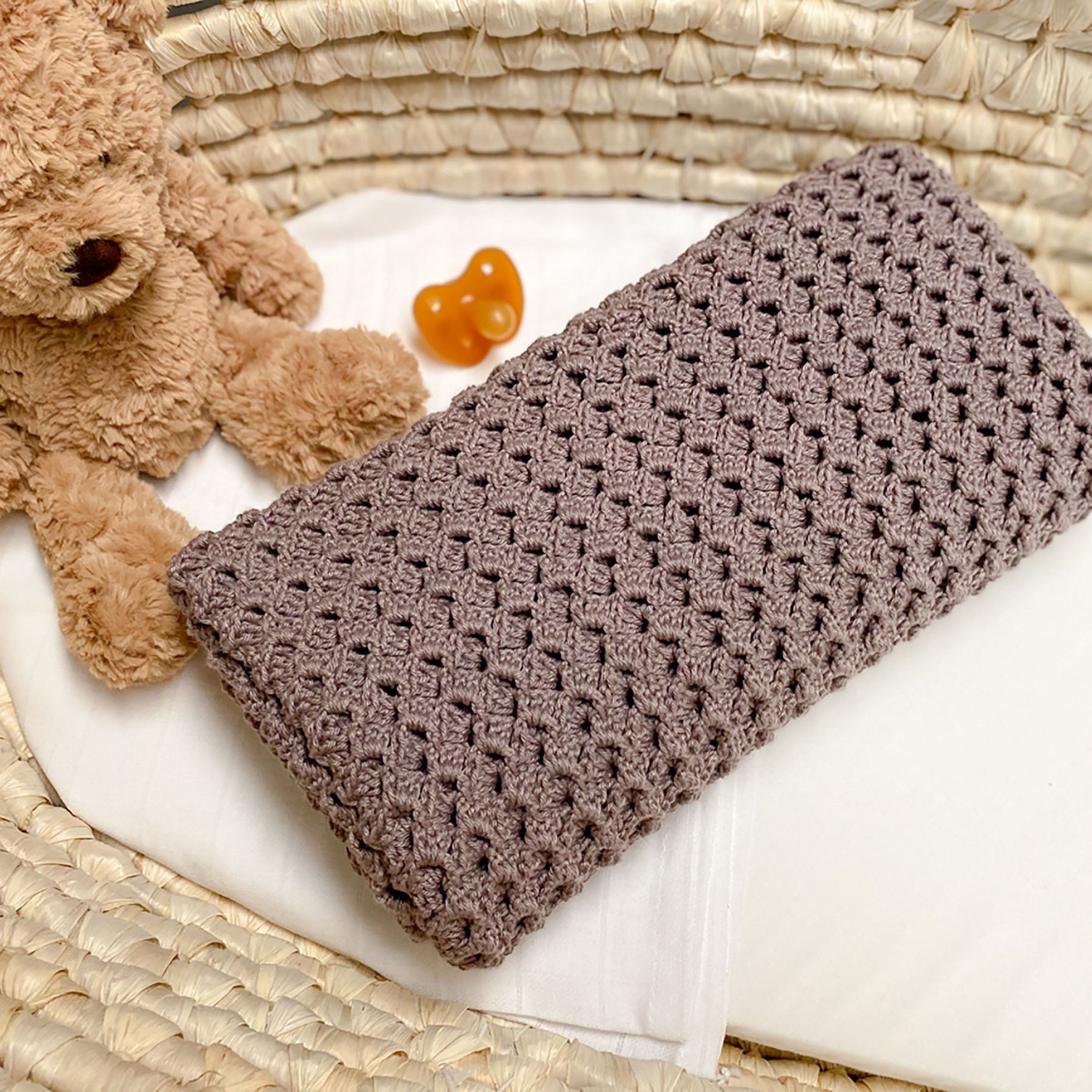 hobbii-noor-h-kelanleitung-babydecke-86x70-3d-muster image 2