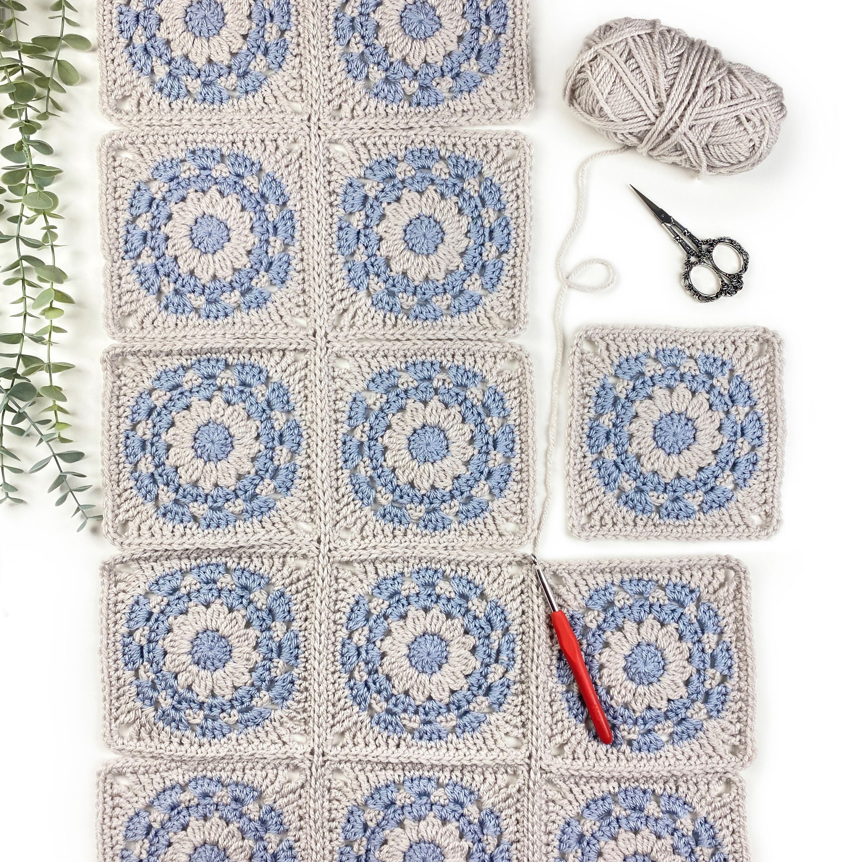 hobbii-rosie-blanket-h-kelanleitung-babydecke-99x99-cm image 4