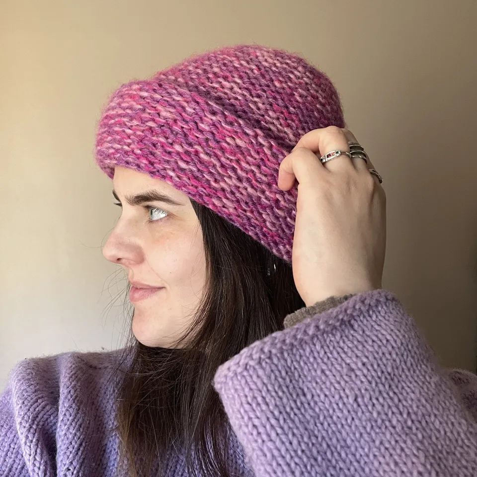 hobbii-ultra-easy-garter-stitch-beanie-strickanleitung-s-m image 1