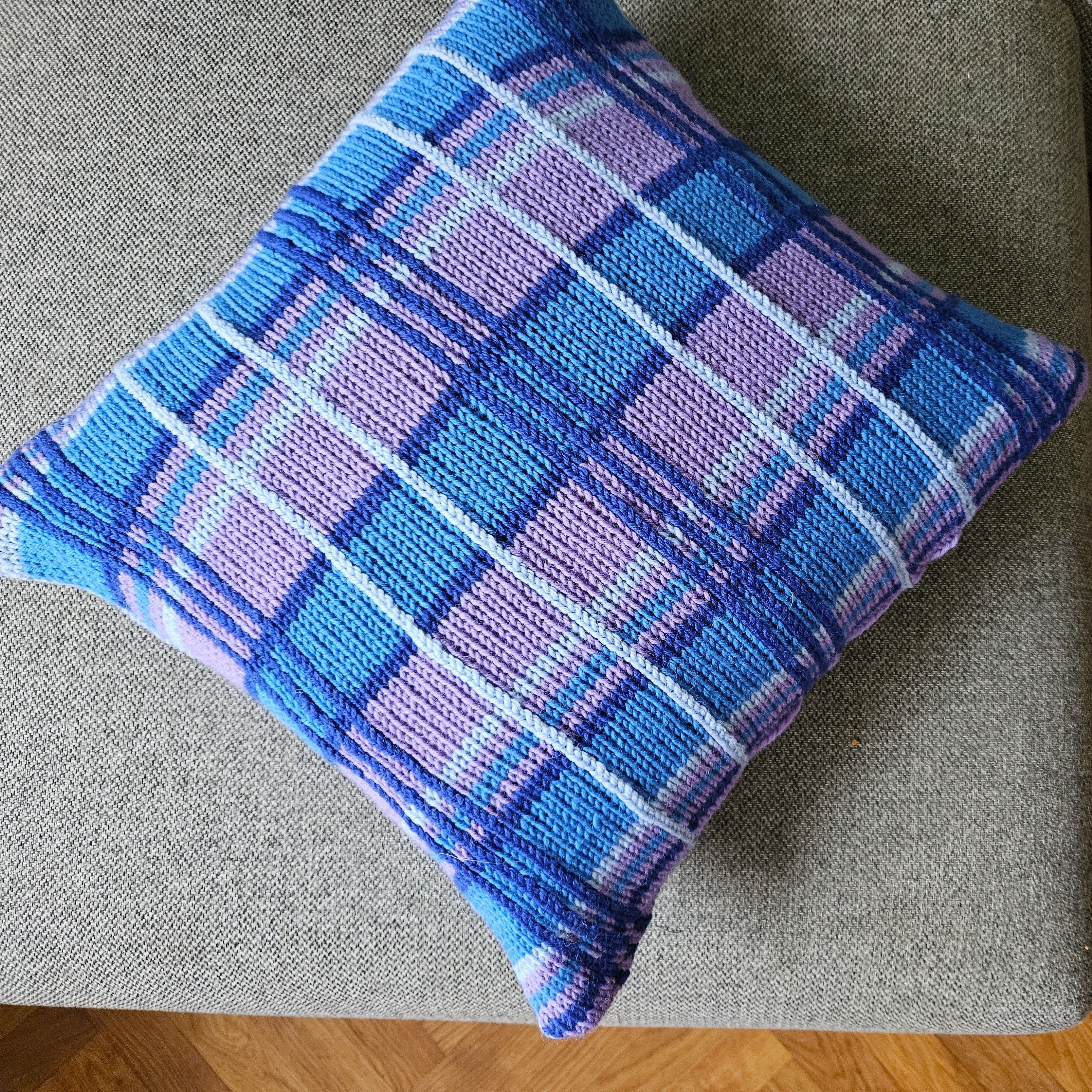 hobbii-anleitungen-tern-kissen-strickanleitung-pdf-42x42-karo image 3