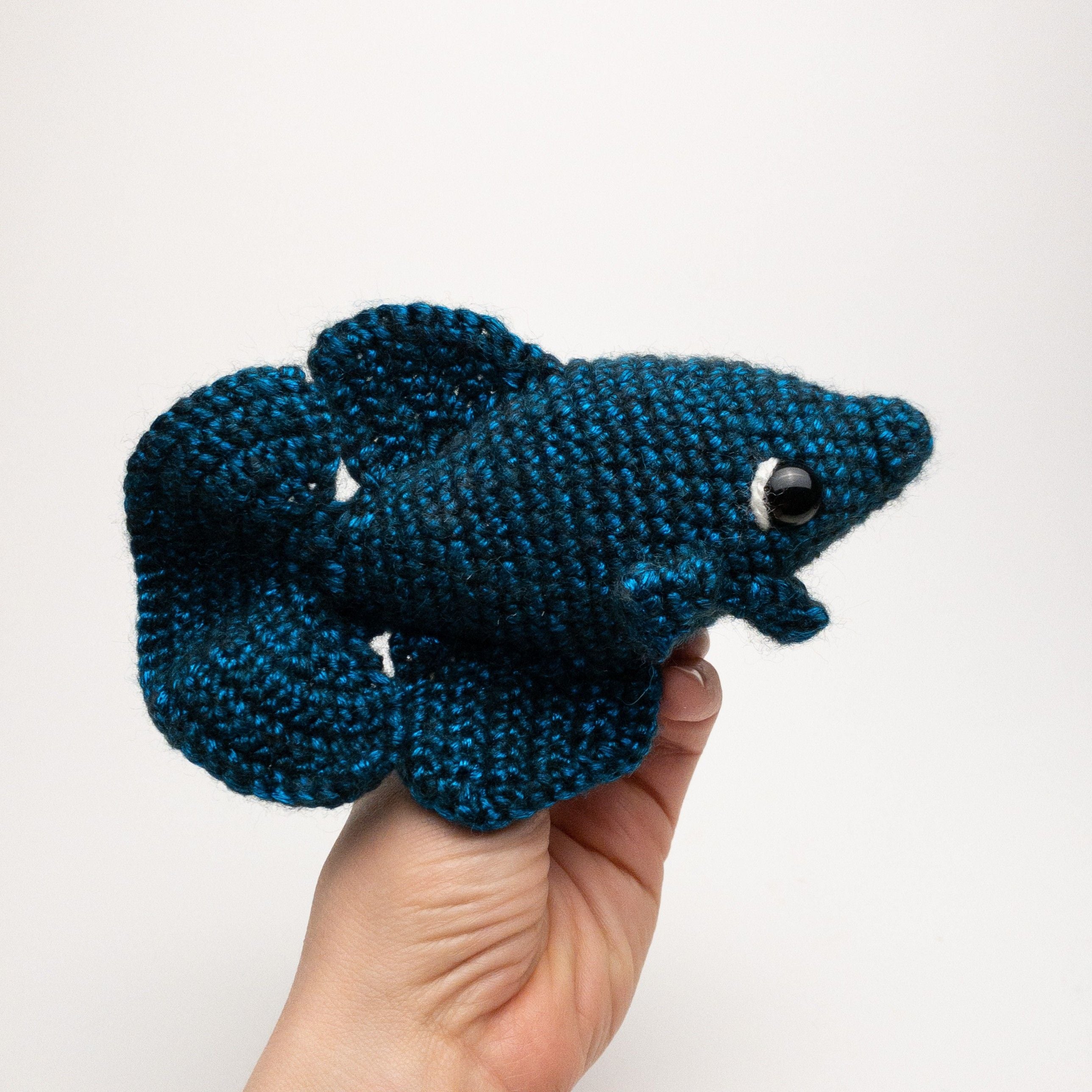 hobbii-anleitungen-betty-die-betta-h-kelanleitung-pdf-16-5-cm image 1