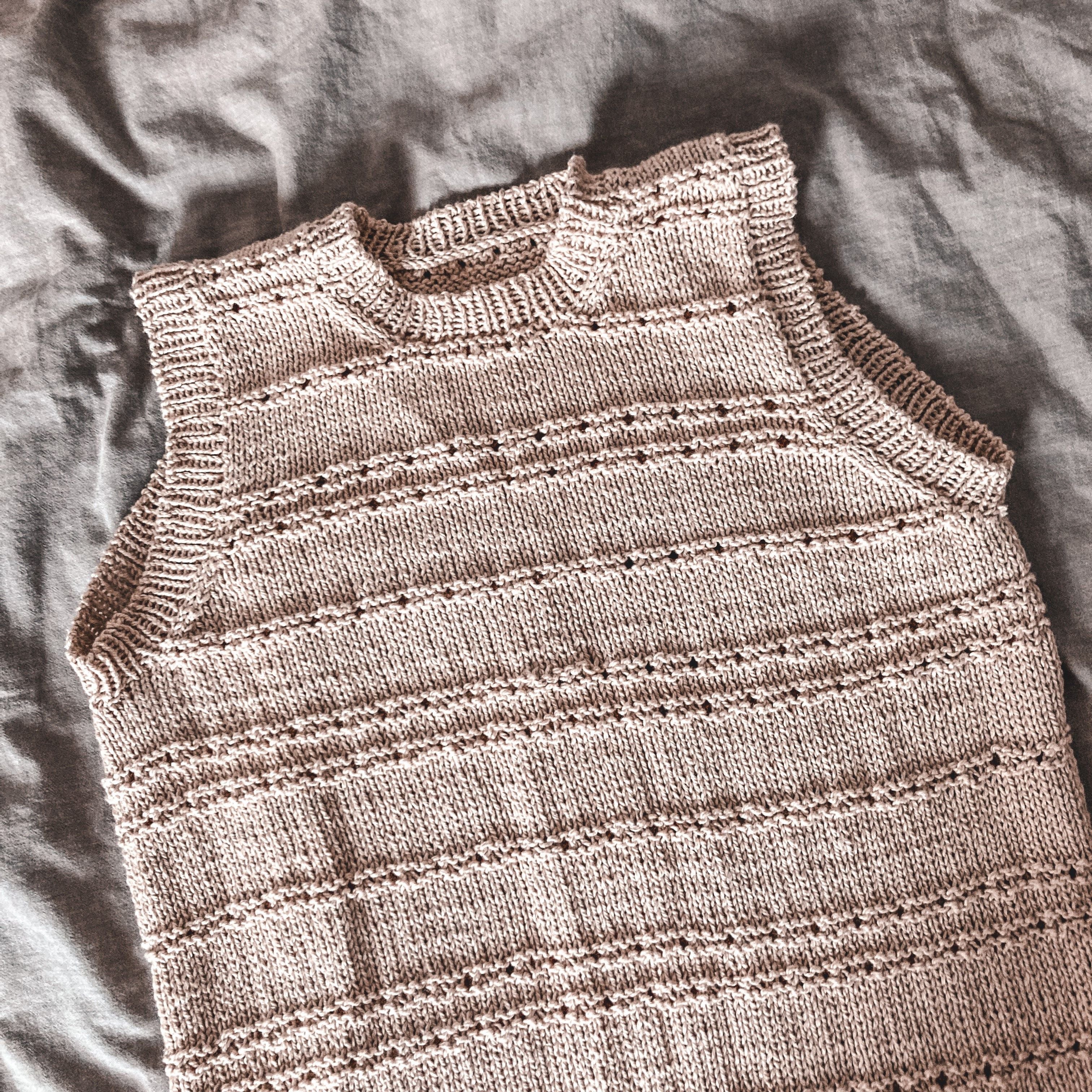 hobbii-anleitungen-sunkissed-dress-kleid-strickanleitung-xs-3xl image 2