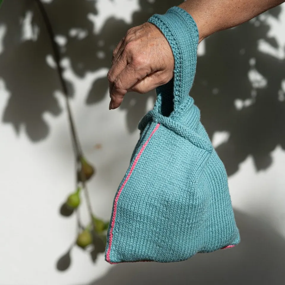hobbii-anleitungen-hang-on-tasche-strickanleitung-pdf-one-size image 1