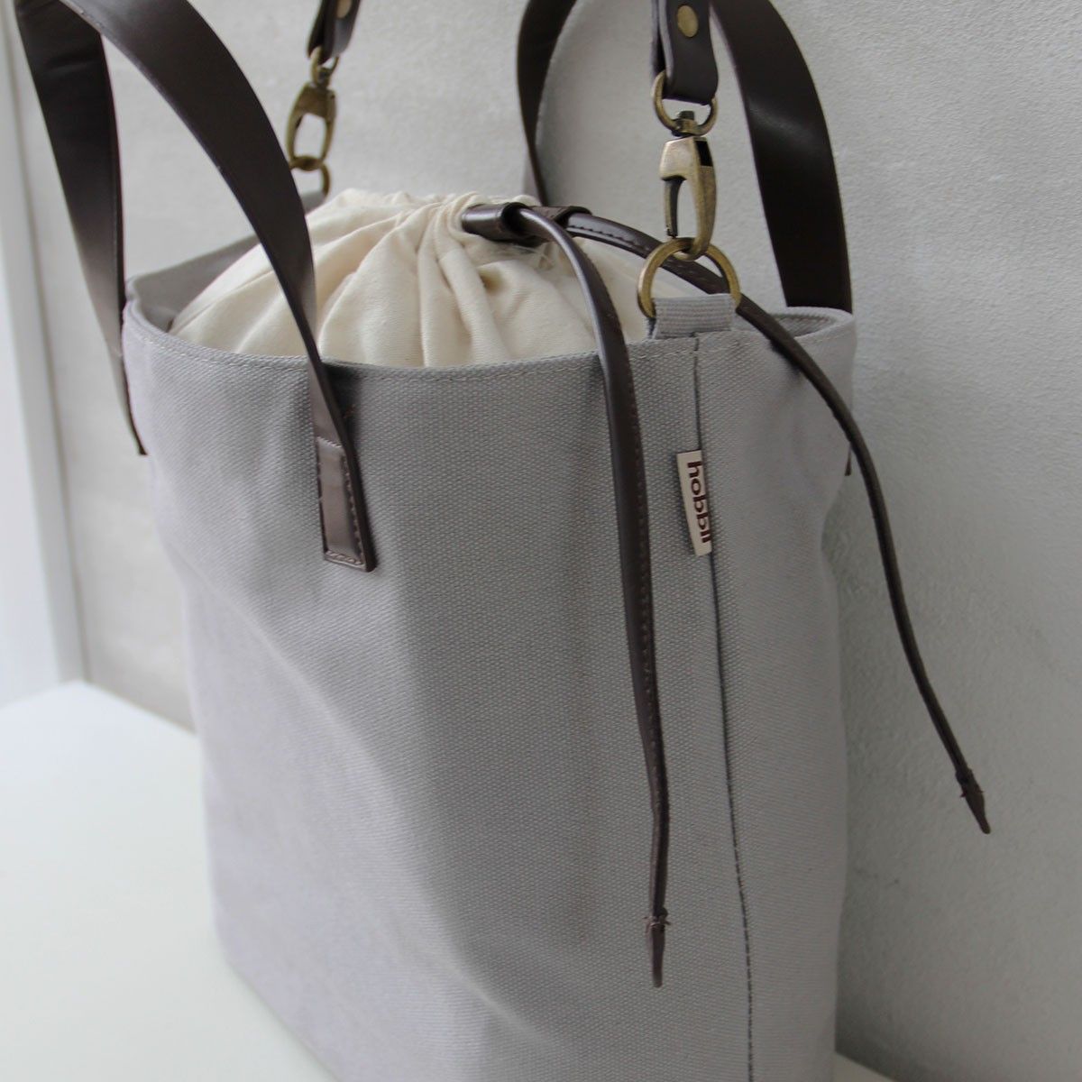 hobbii-schultertasche-garn-canvas-tasche-braun-38-5-cm image 6