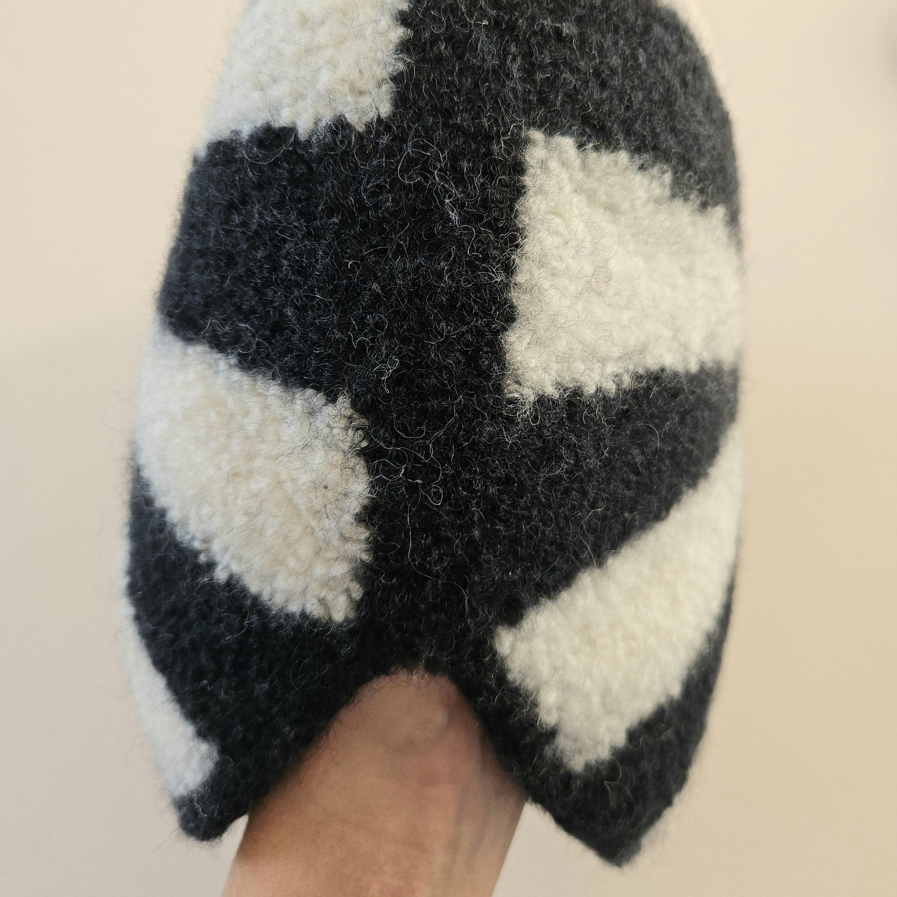 hobbii-bolsje-gefilzte-tasche-strickanleitung-pdf-one-size image 4