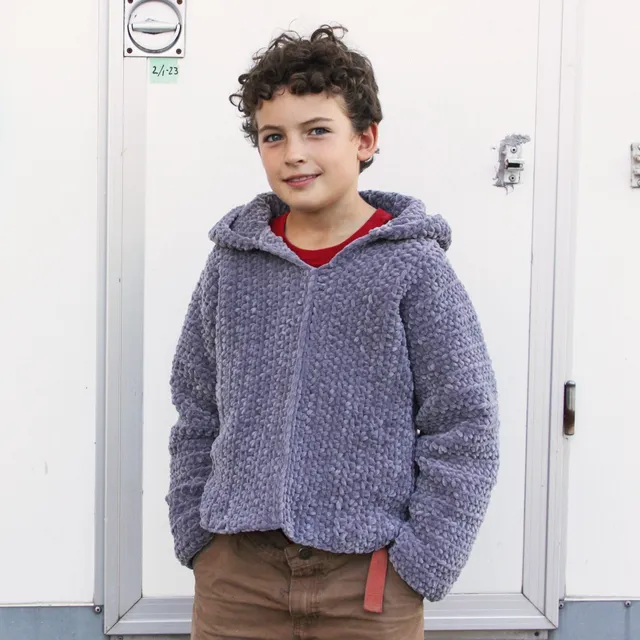 hobbii-anleitungen-njal-kapuzenpulli-kinder-h-keln-4-12-j image 1