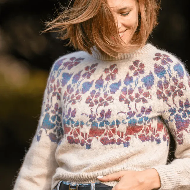 hobbii-sweet-violet-pullover-strickanleitung-pdf-xs-5xl image 1