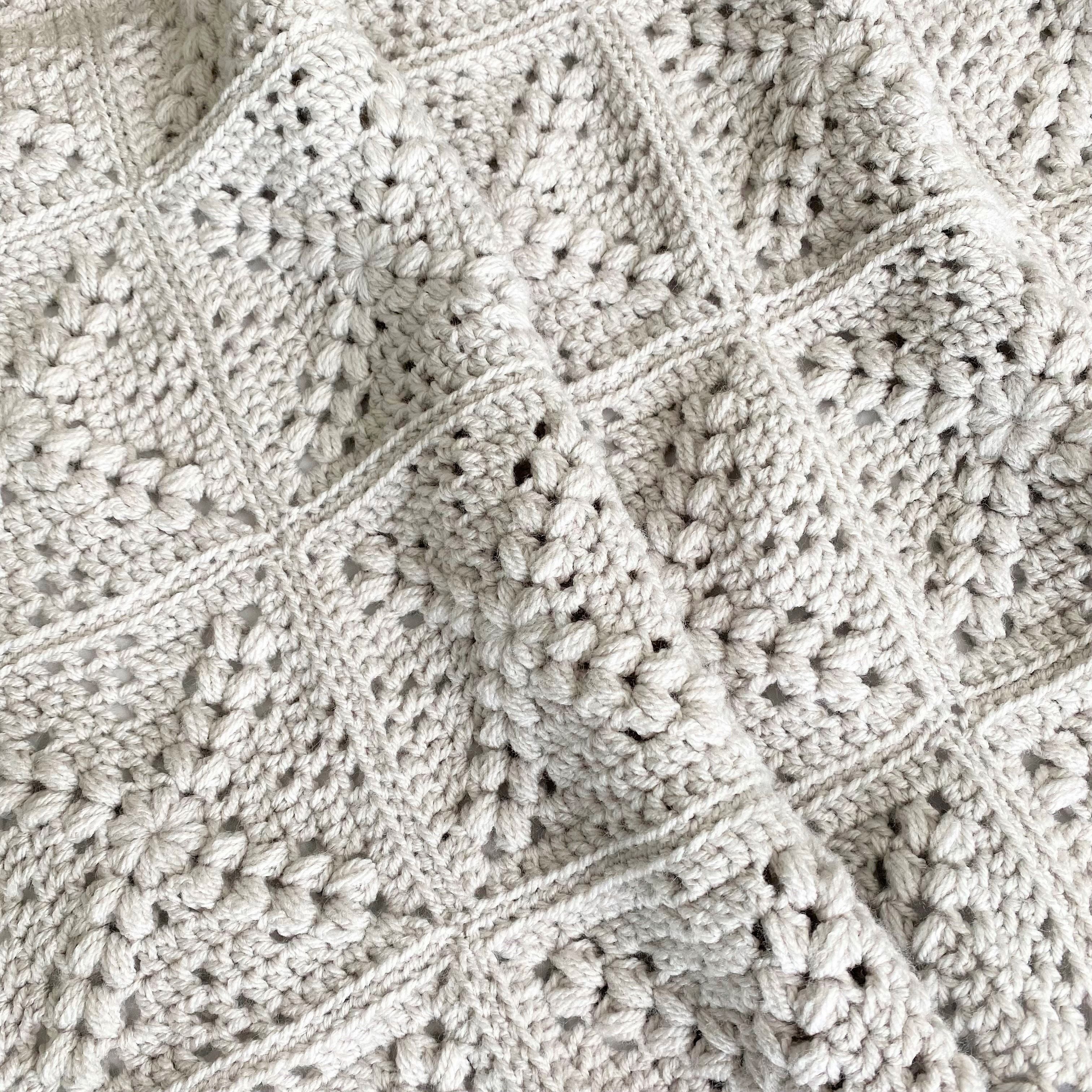 hobbii-anleitungen-lanta-decke-h-keln-granny-squares image 7