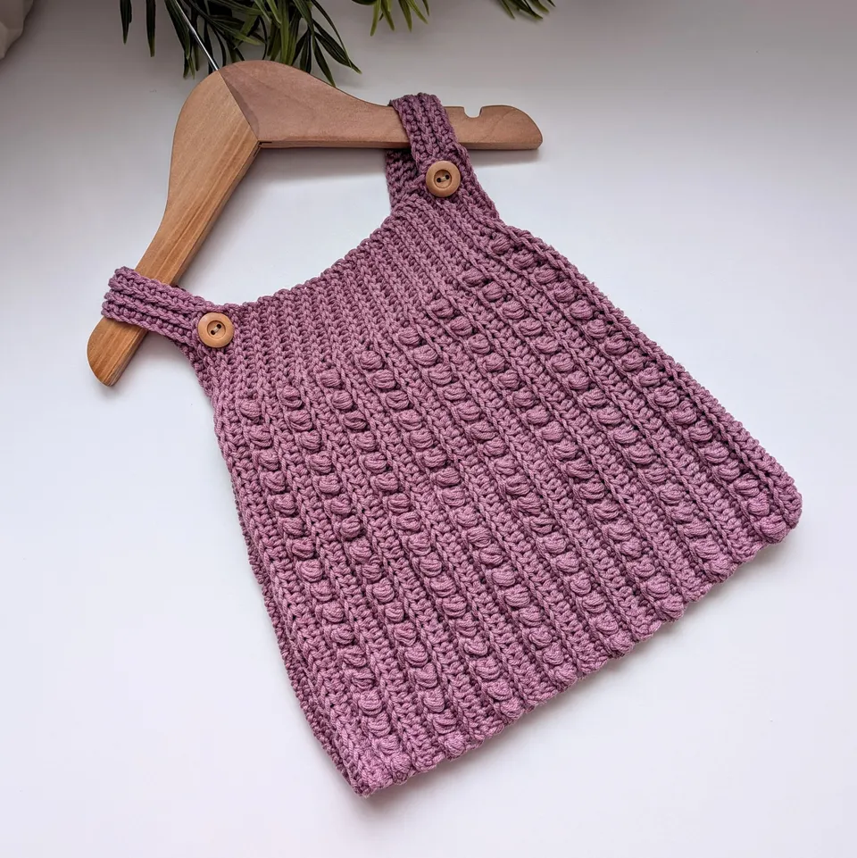 hobbii-meadow-pinafore-kinderkleid-h-kelanleitung-pdf image 1