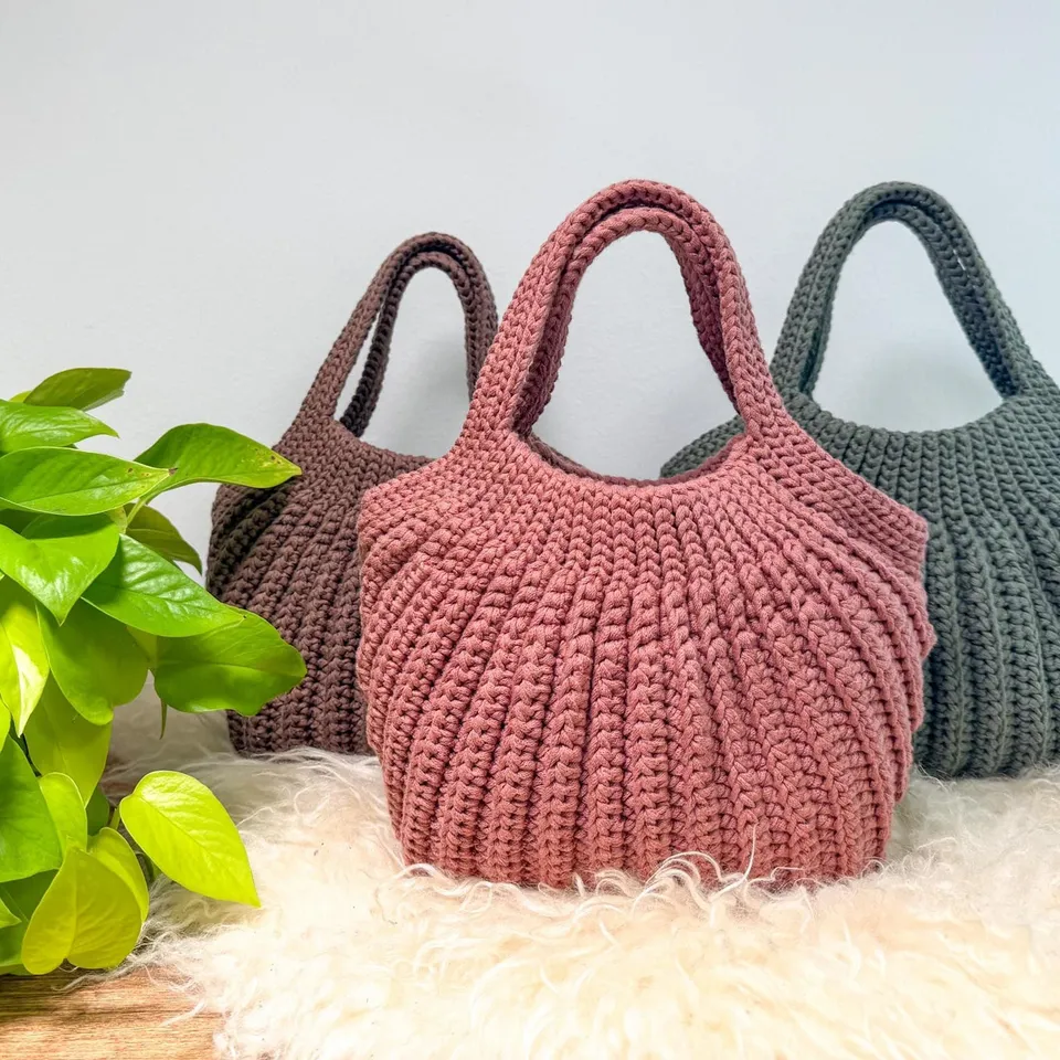 hobbii-anleitungen-armadillo-tasche-h-kelanleitung-pdf-28-cm image 1