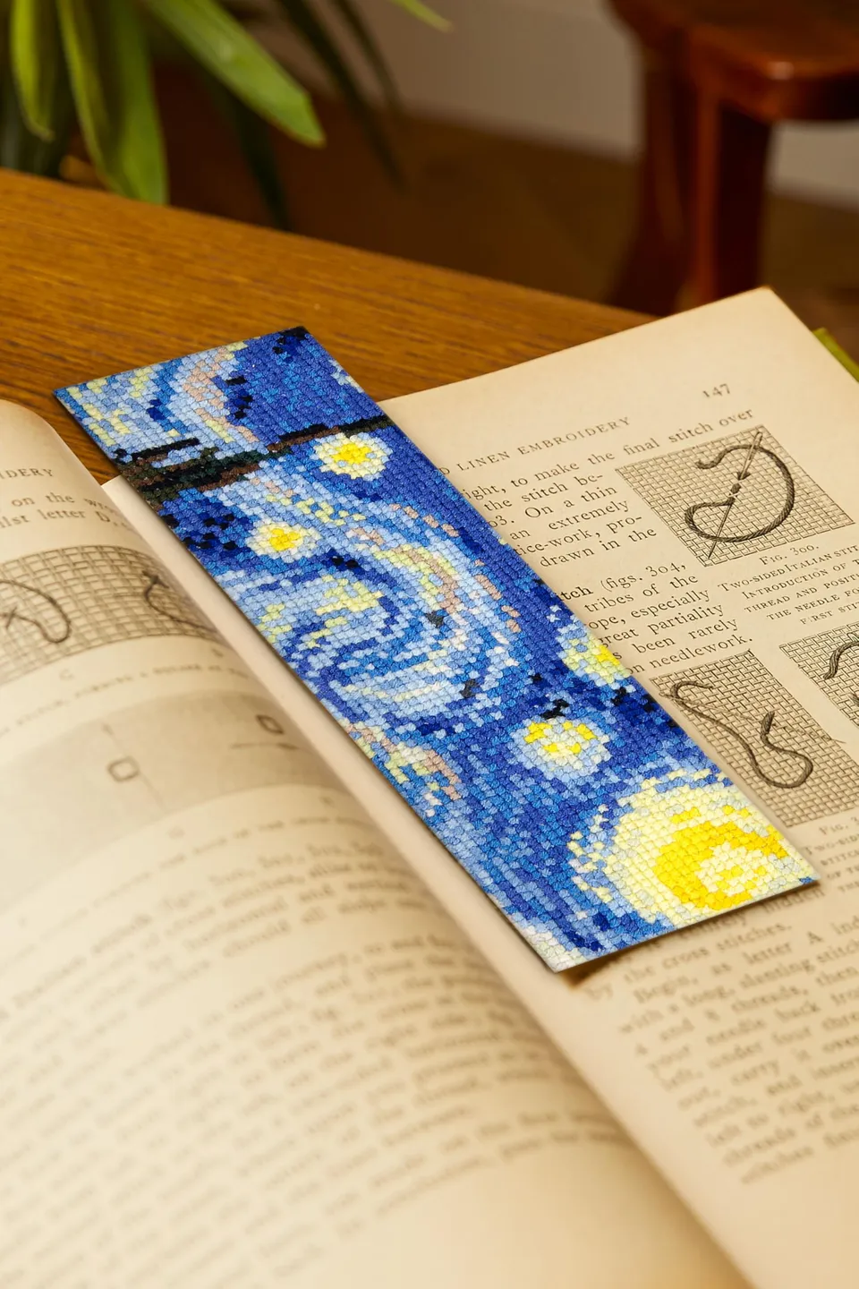 dmc-sternennacht-van-gogh-kreuzstich-lesezeichen-aida image 1