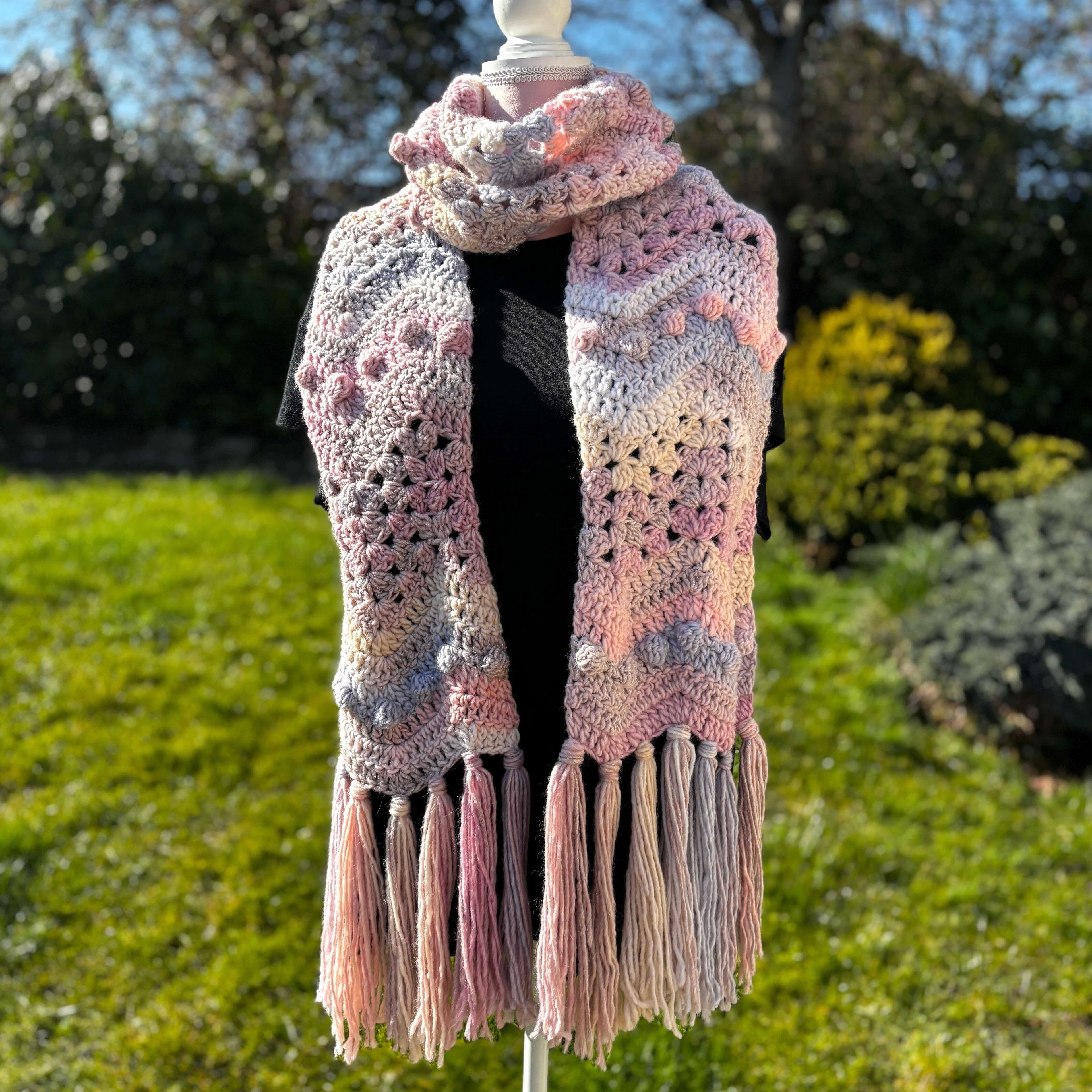 hobbii-boho-breeze-schal-h-kelanleitung-pdf-one-size image 1