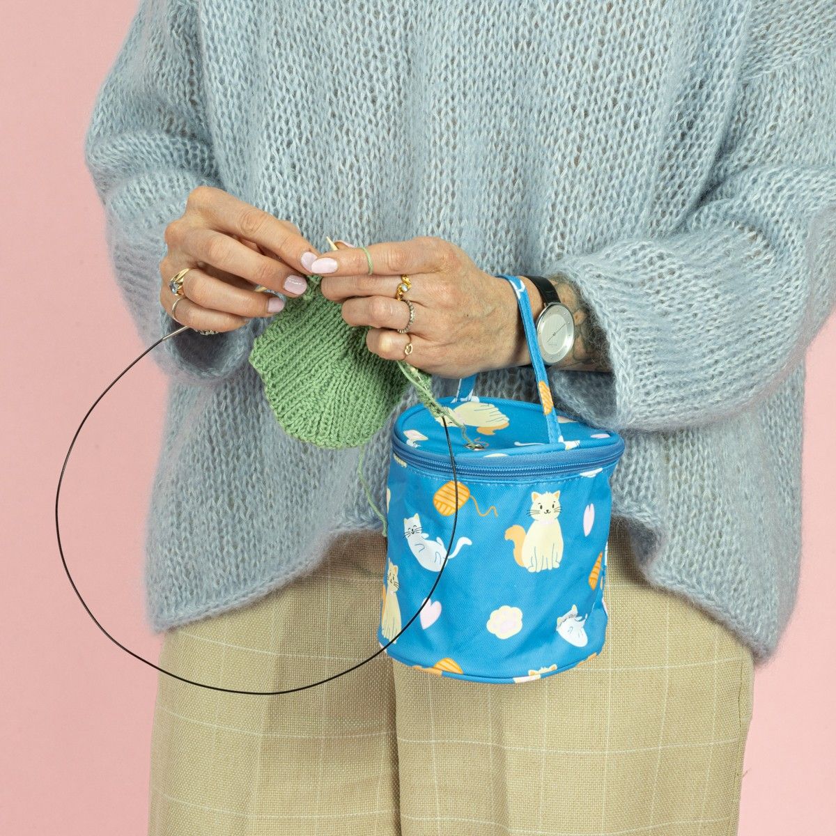 hobbii-zubeh-r-garnhaltertasche-wolltasche-strawberry-mit-rei-verschluss image 4