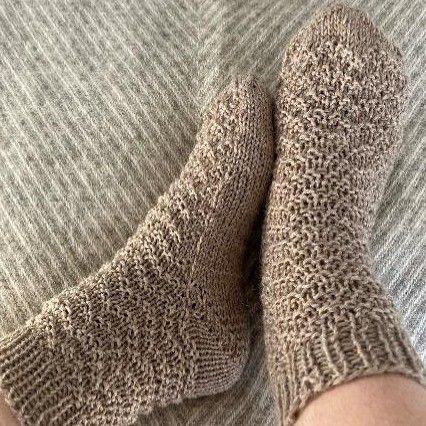 hobbii-anleitungen-ziggyzag-socks-sockenanleitung-eu-36-37-pdf image 3