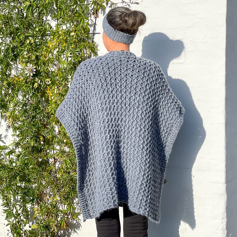 hobbii-anleitungen-fluffy-hygge-poncho-h-kelanleitung-onesize image 6