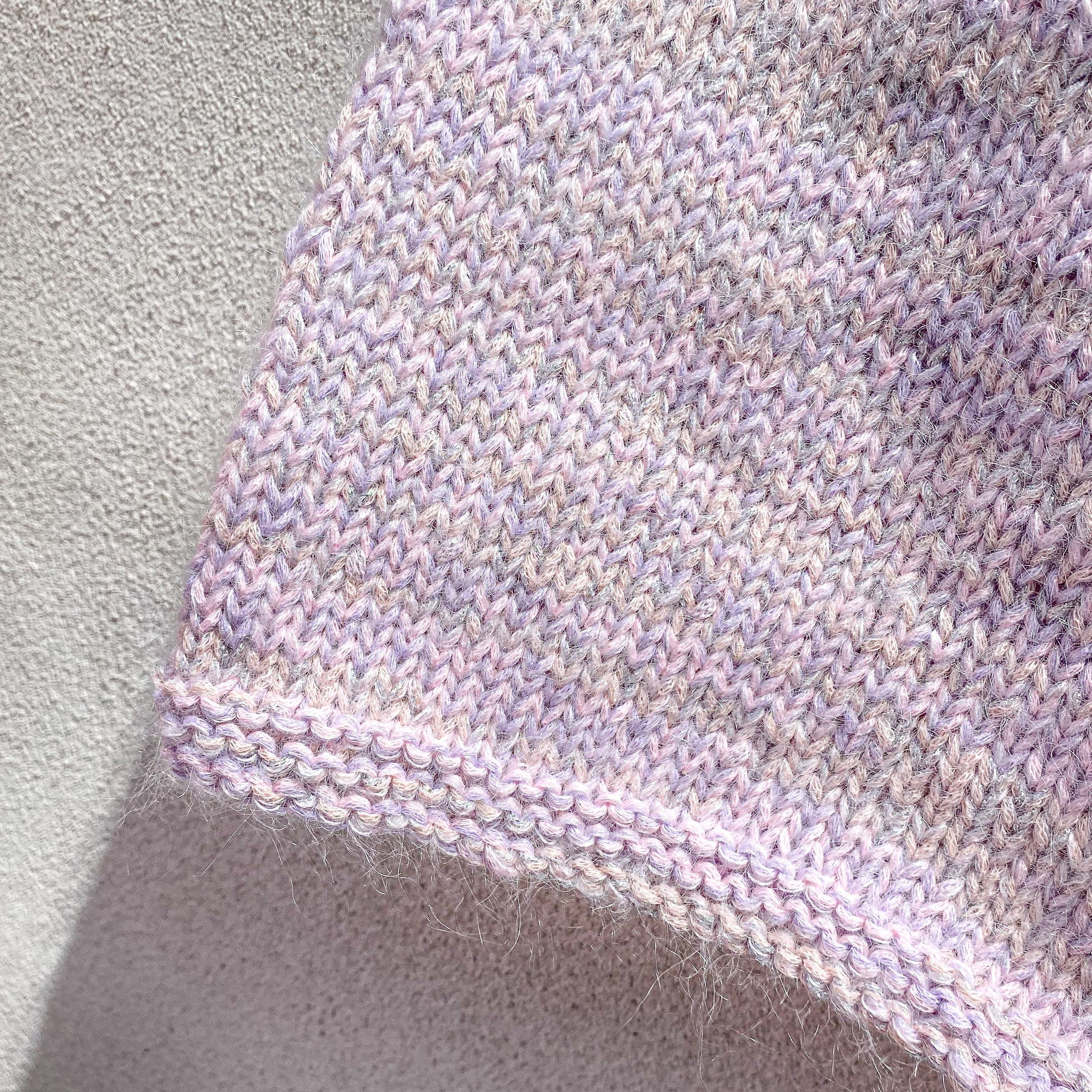 hobbii-sophia-kinderponcho-strickanleitung-4-jahre-glitzer image 4