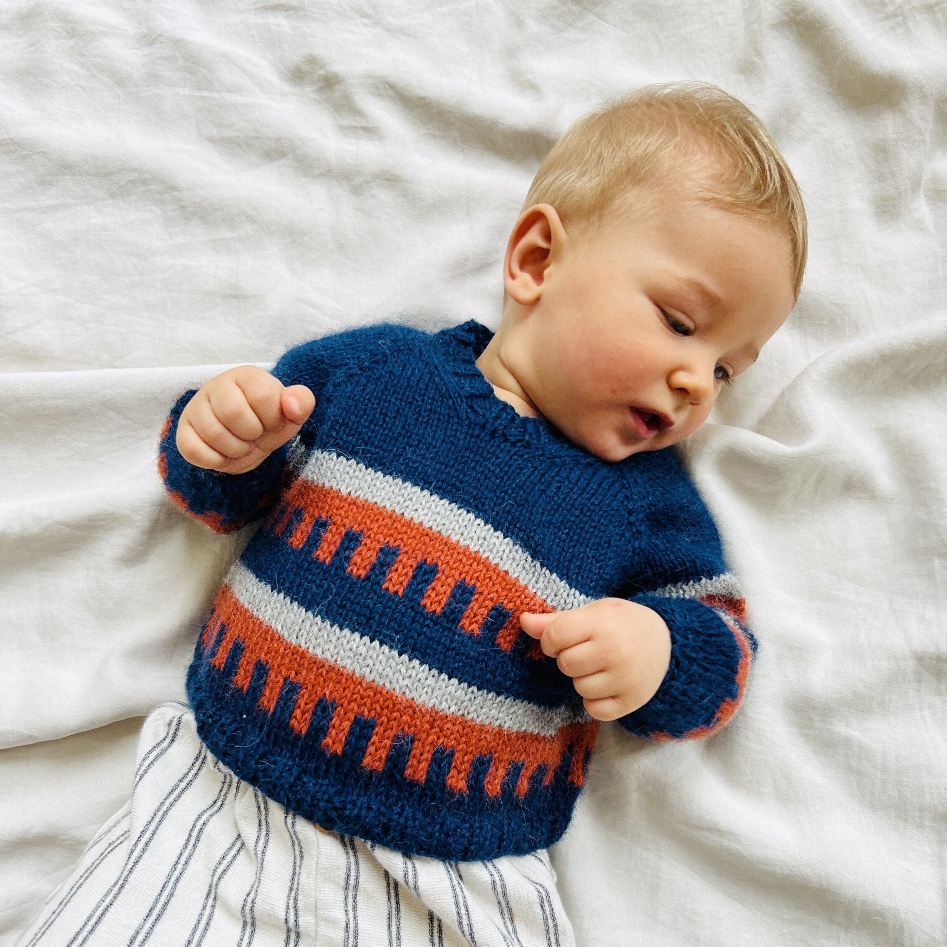 hobbii-klara-strickanleitung-baby-pullover-6-9-monate-pdf image 2