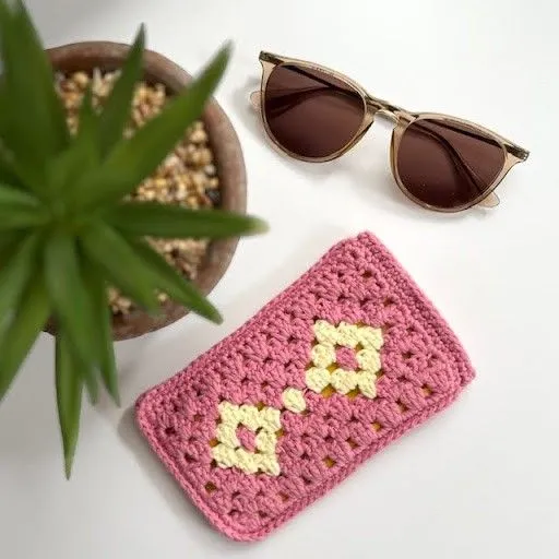 hobbii-anleitungen-cover-my-glasses-etui-pdf image 1