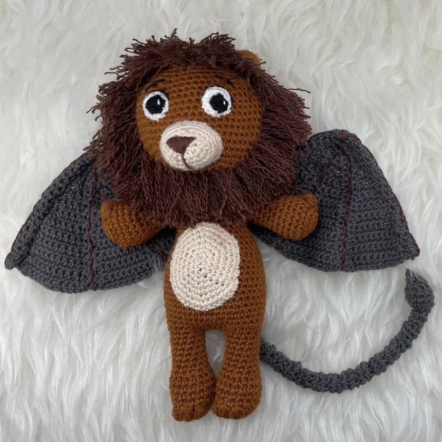 hobbii-mantikor-h-kelanleitung-pdf-25-cm-amigurumi image 1