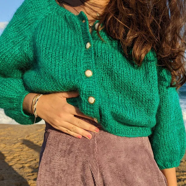 hobbii-chou-jacke-strickanleitung-pdf-oversize-kurz image 1