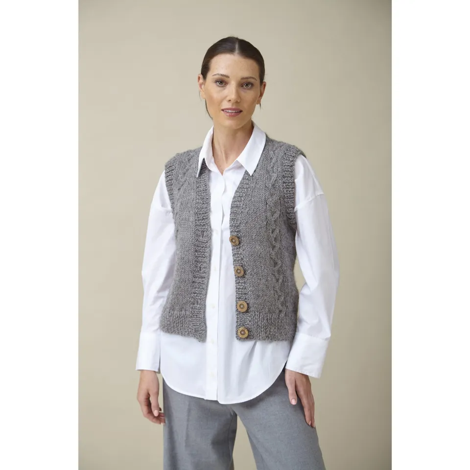 king-cole-patterns-6286-weste-strickanleitung-superfine-alpaca-chunky image 1