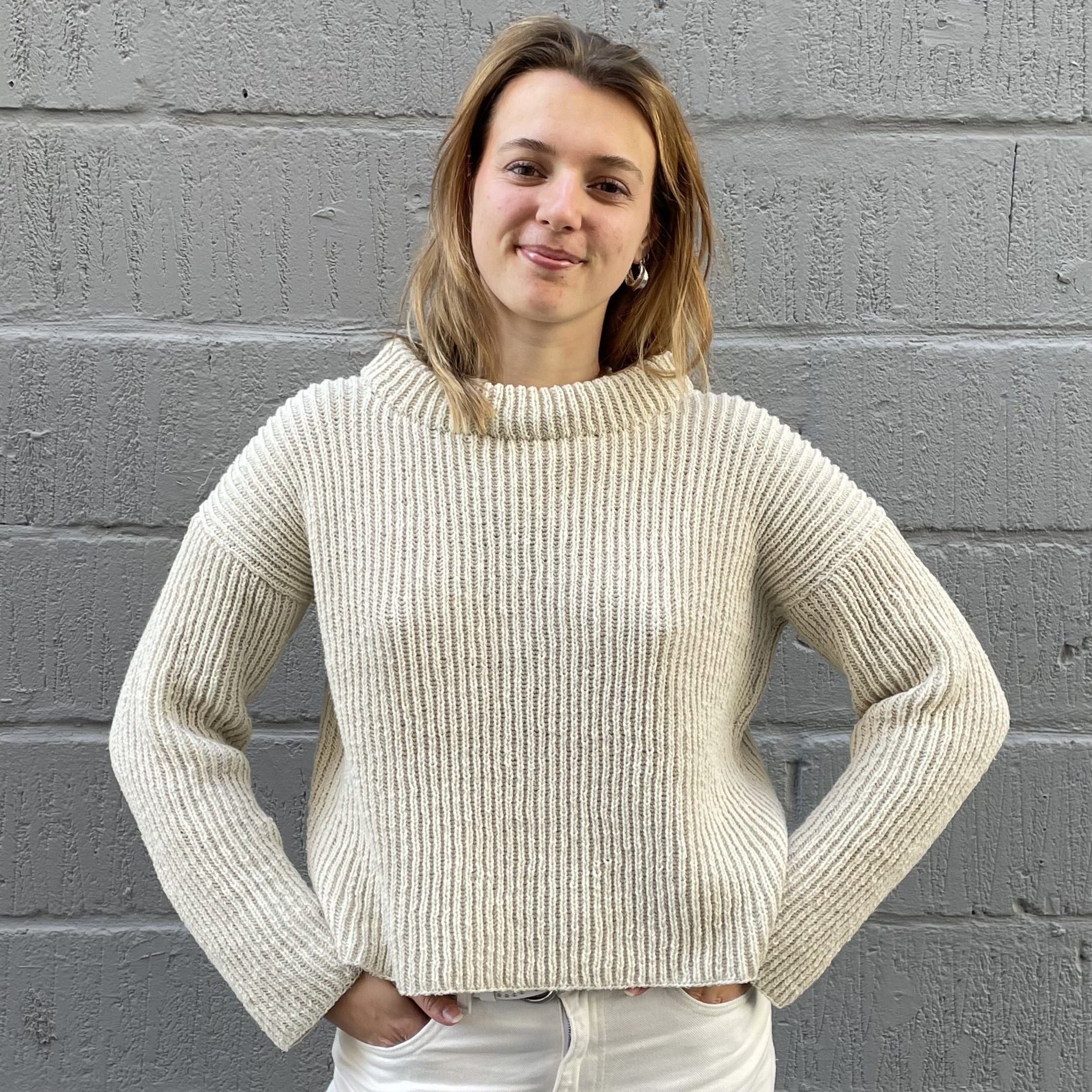 hobbii-anleitungen-runa-strickanleitung-pullover-xs-patentmuster image 1