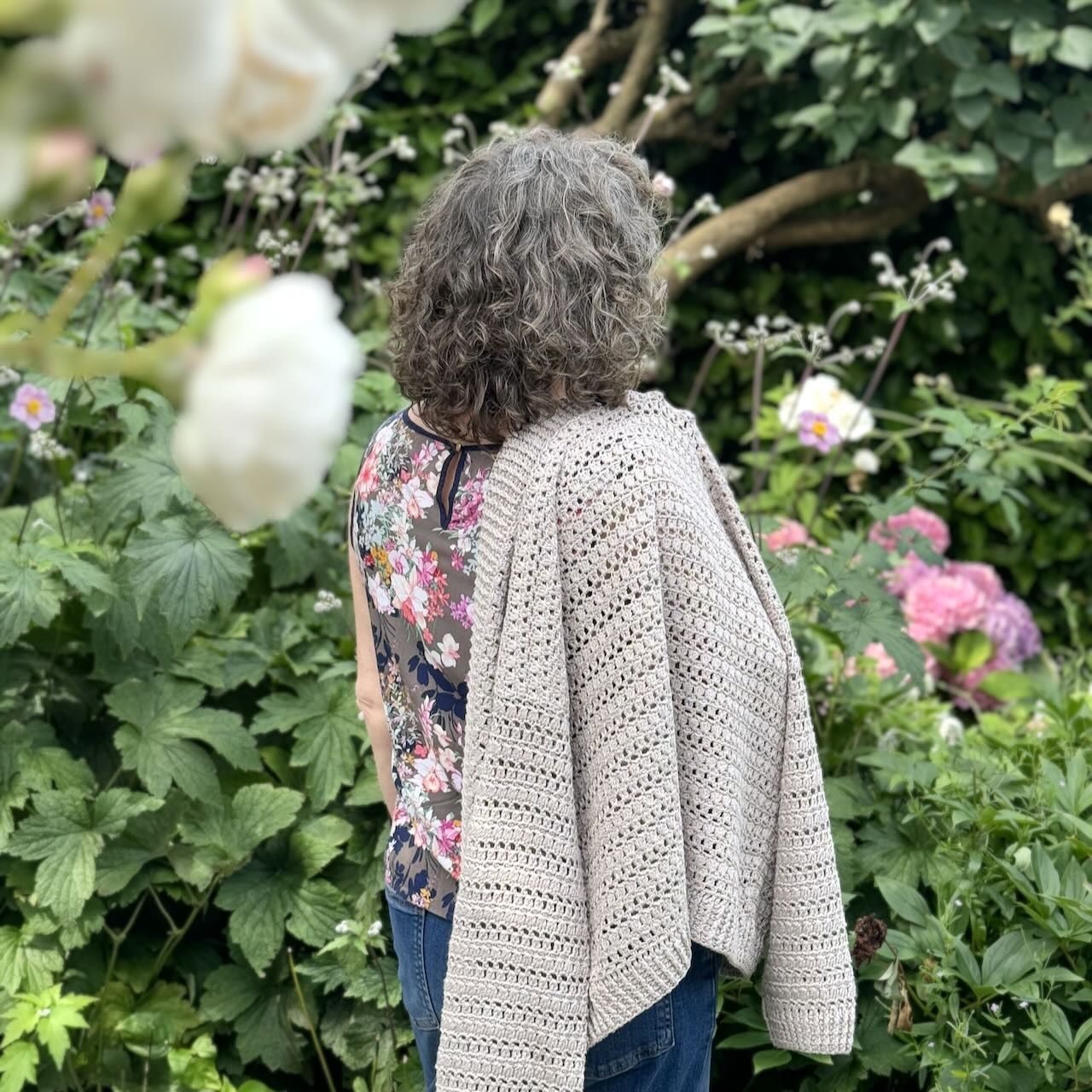 hobbii-anleitungen-lena-s-cardigan-h-kelanleitung-xs-3xl image 3