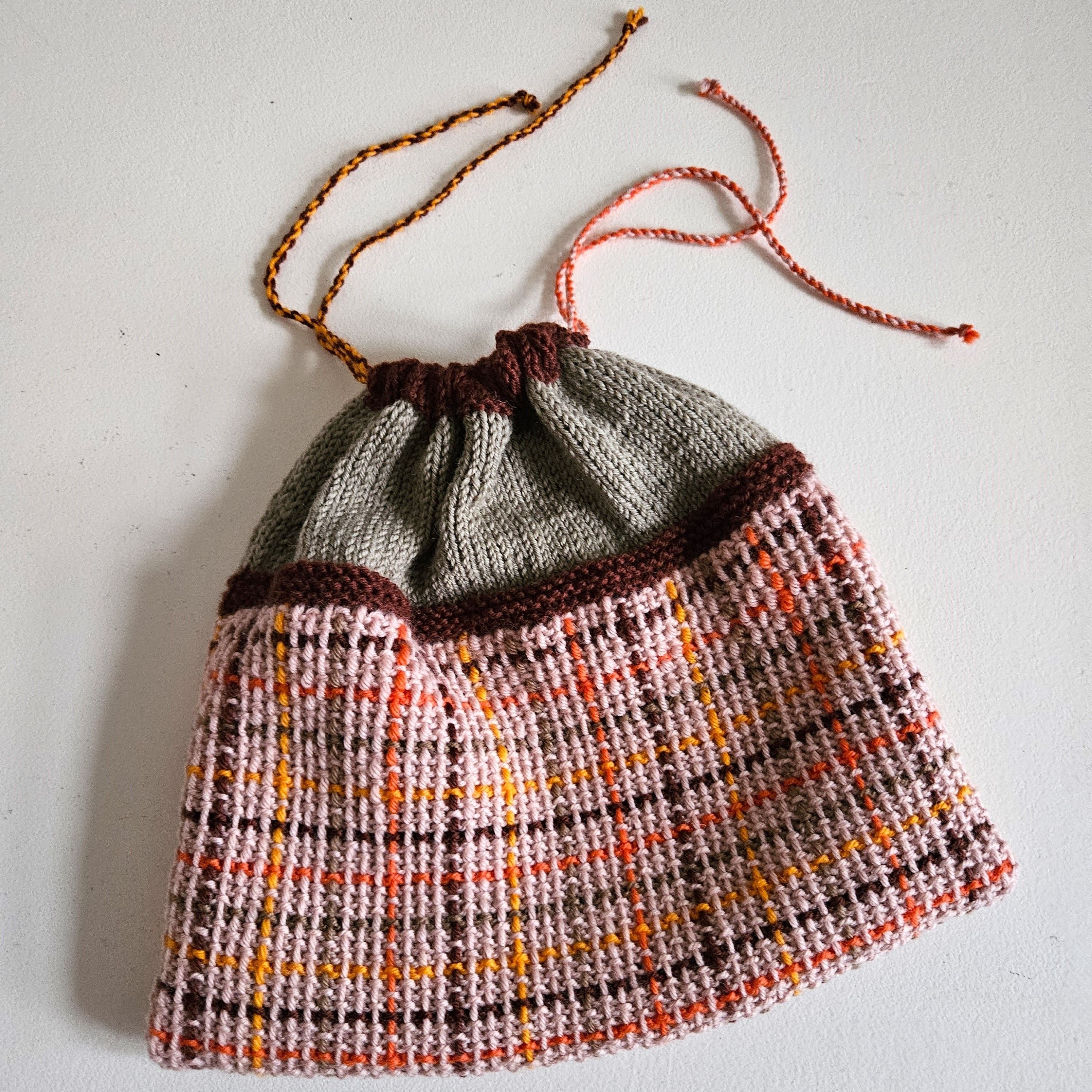 hobbii-tartan-projektbeutel-strickanleitung-one-size-32-cm image 3