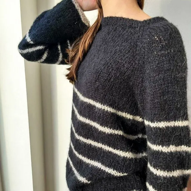 hobbii-autumn-bliss-pullover-strickanleitung-raglan image 1