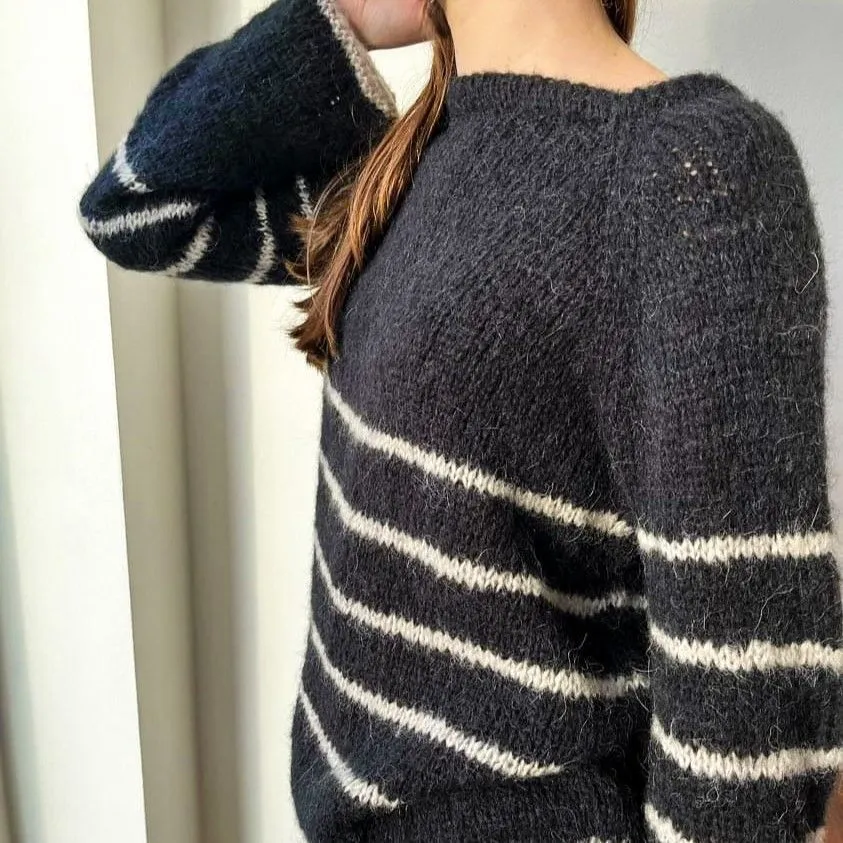 hobbii-autumn-bliss-pullover-strickanleitung-raglan image 1