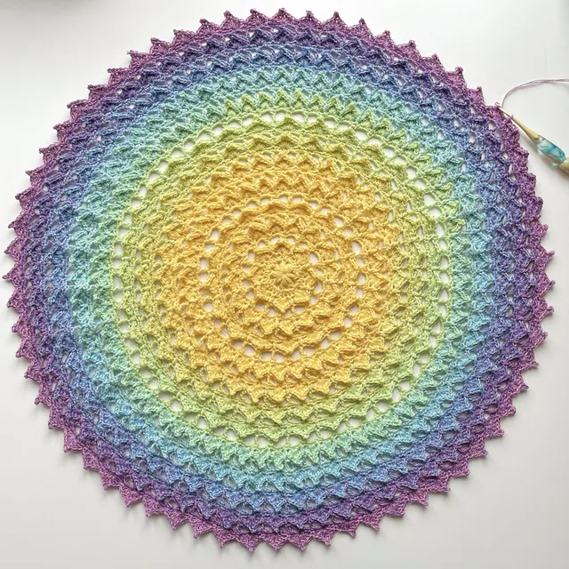 hobbii-anleitungen-ilweran-mandala-h-kelanleitung-pdf image 1