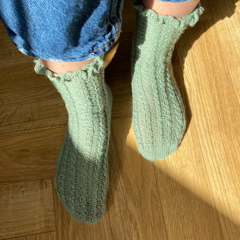 hobbii-anleitungen-easy-twist-socks-strickanleitung-pdf image 2