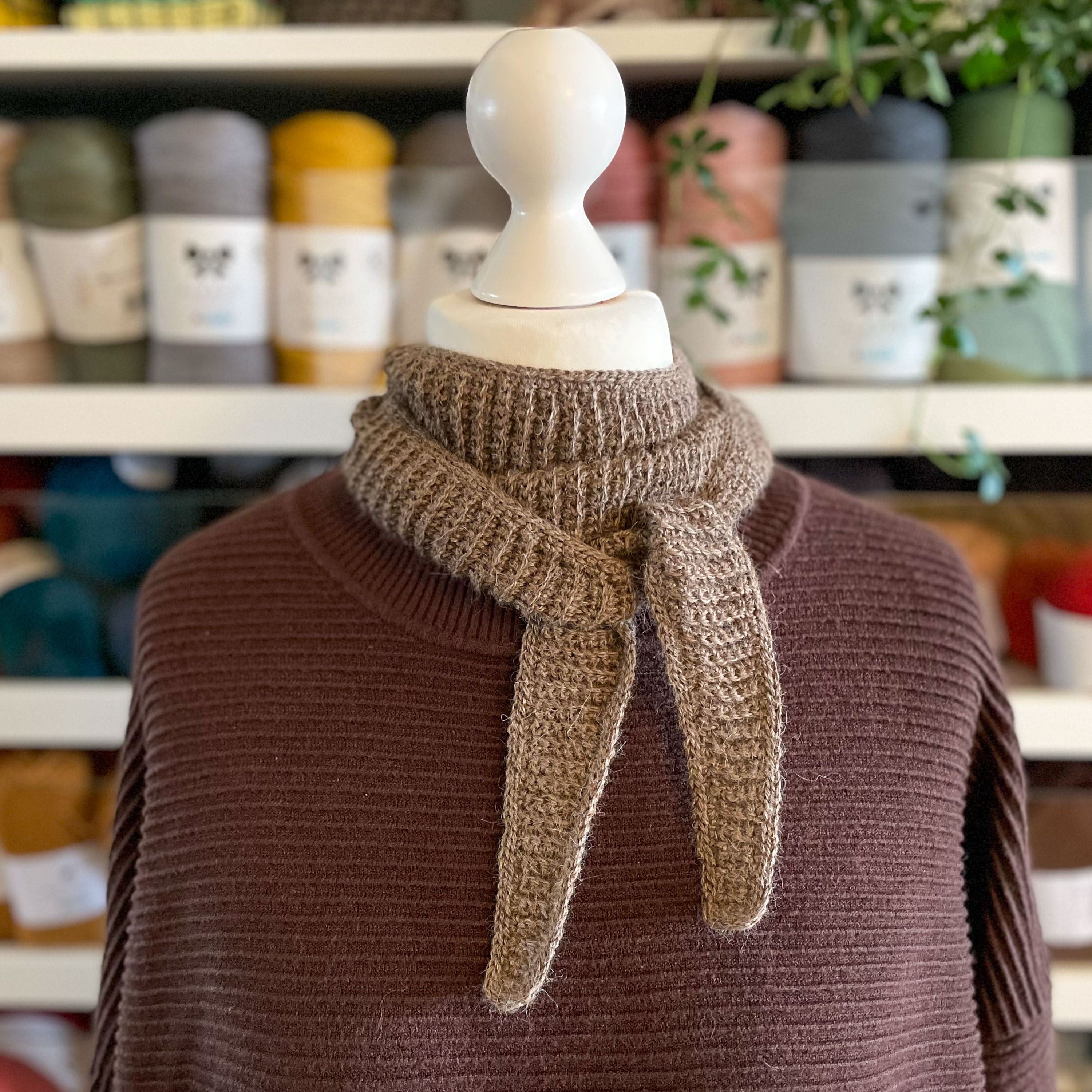hobbii-anleitungen-simple-scarf-schal-h-kelanleitung-one-size image 4